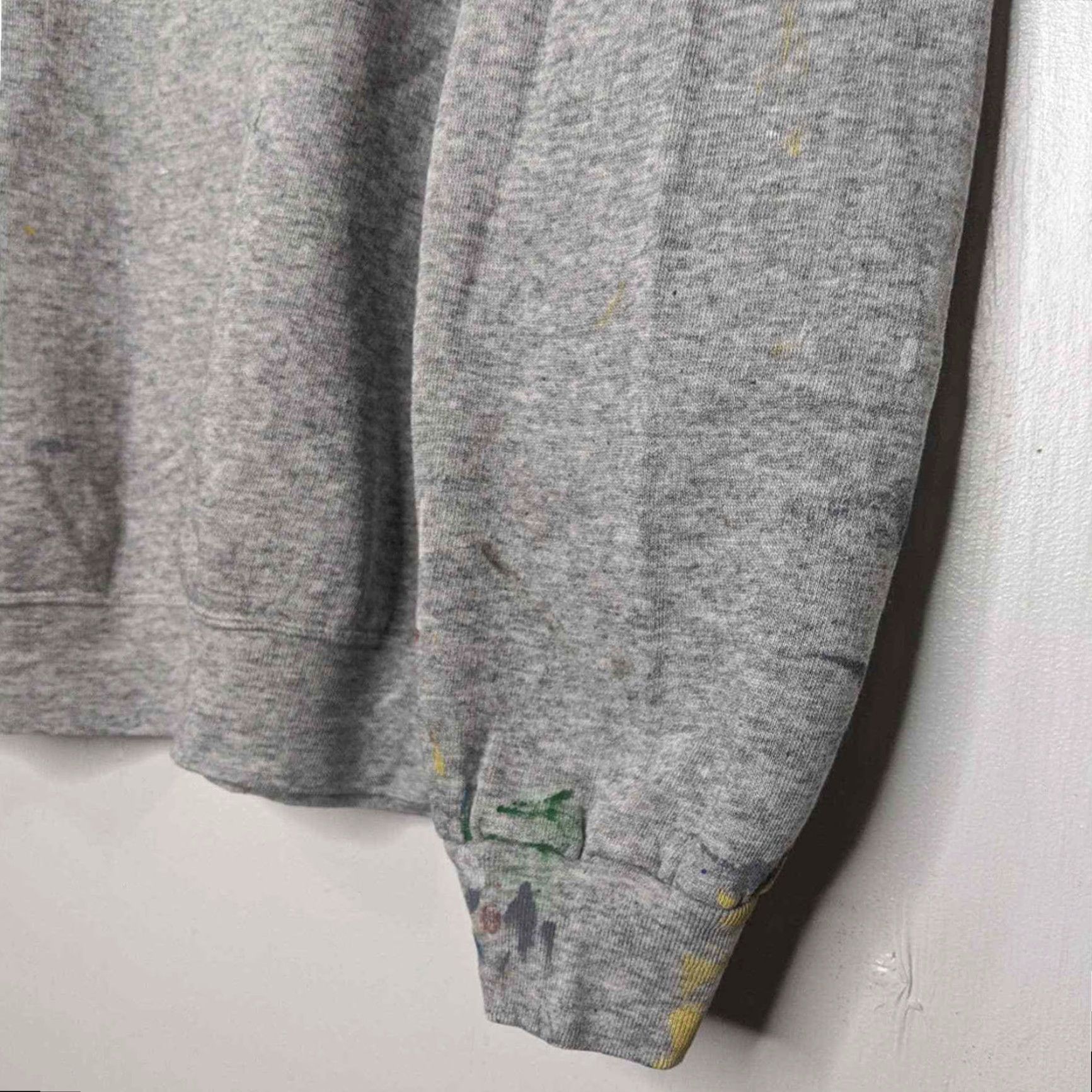 Champion VINTAGE Champion Raglan Logo Spellout Sweatshirt Distressed Paint Splatter Gray XL Unisex Adults Pullover Sweatshirt Size US XL / EU 56 / 4 - 5 Thumbnail