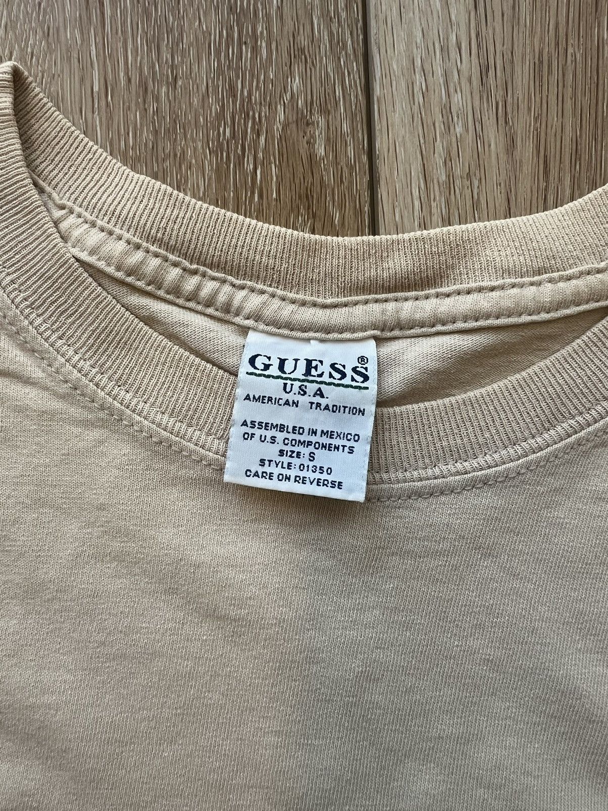 Guess × Vintage Vintage 90s Guess T-Shirt Size US S / EU 44-46 / 1 - 3 Thumbnail
