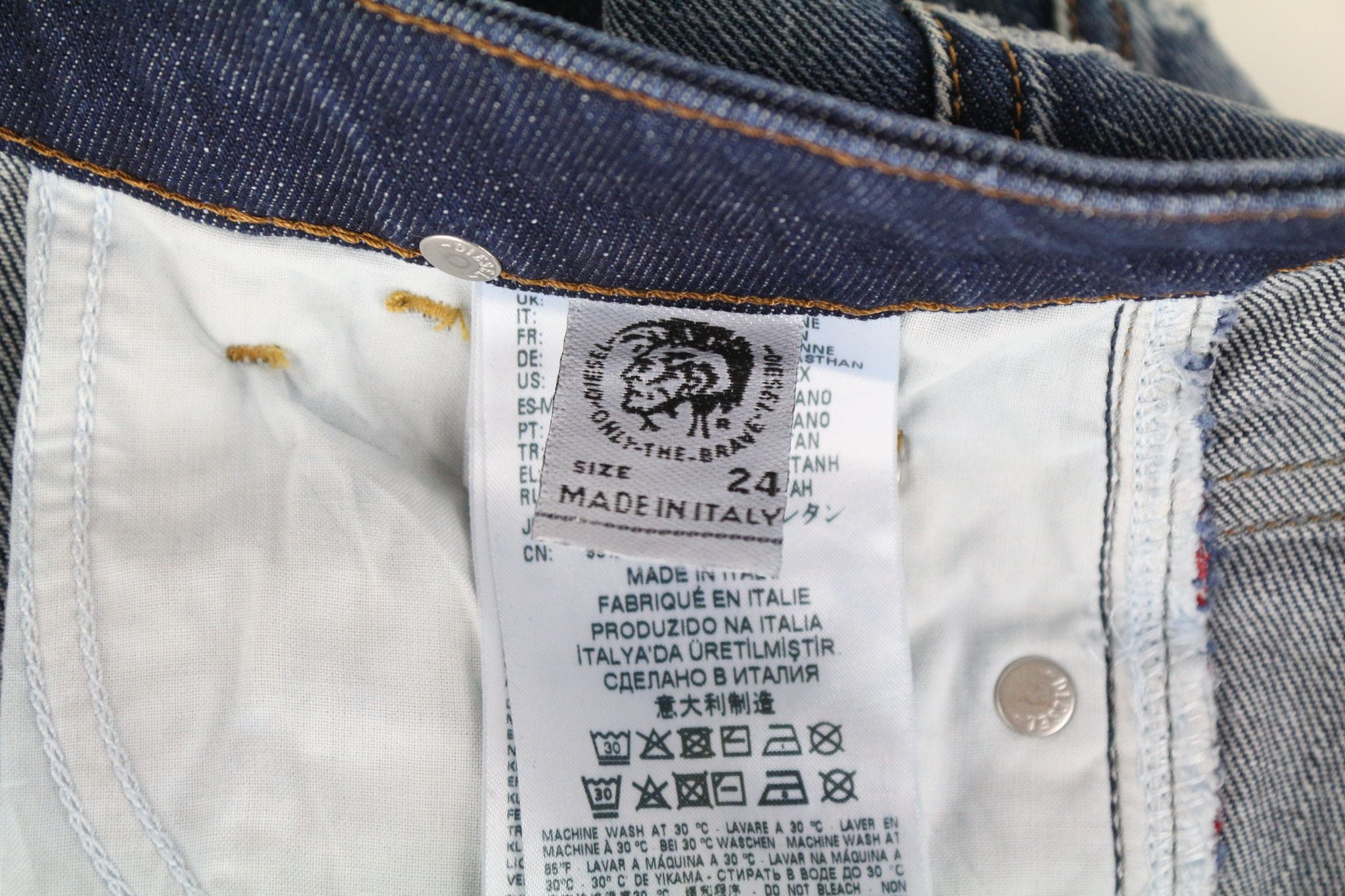 Diesel D-RIFTY 0092I W24/L30 Blue Ripped Girls Jeans 71552 Size 24" / US 00 / IT 34 - 9 Thumbnail