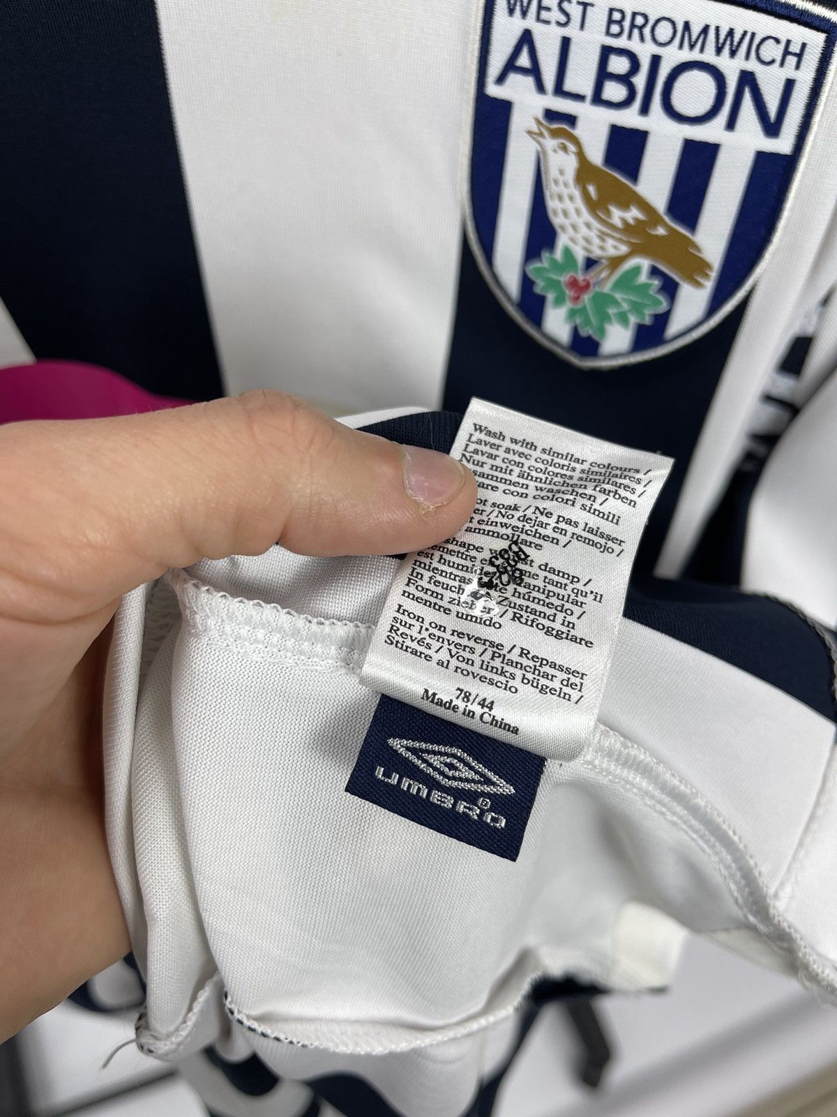 Umbro West Bromwich Albion 2007 - 2008 home football Umbro size L Size US L / EU 52-54 / 3 - 5 Thumbnail