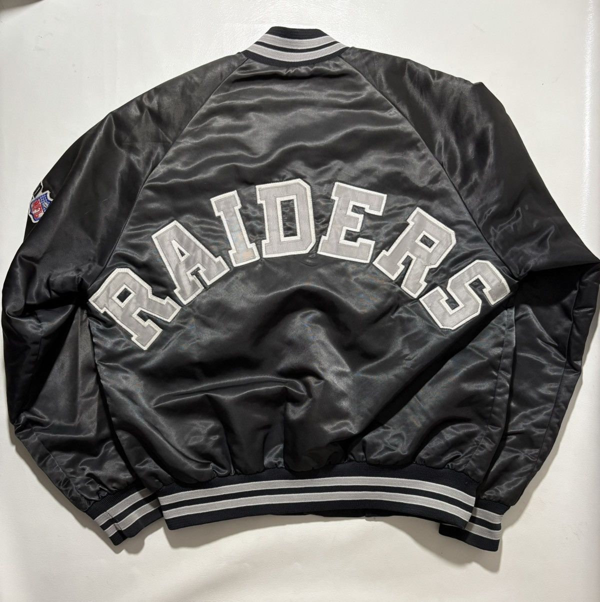 Chalk Line Vintage 80s Oakland Raiders Satin Chalk Line Size US M / EU 48-50 / 2 - 7 Thumbnail