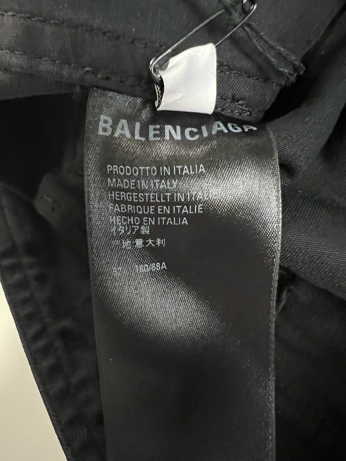 Balenciaga Balenciaga Gamer Shorts SZ. 52 Size US 36 / EU 52 - 13 Thumbnail