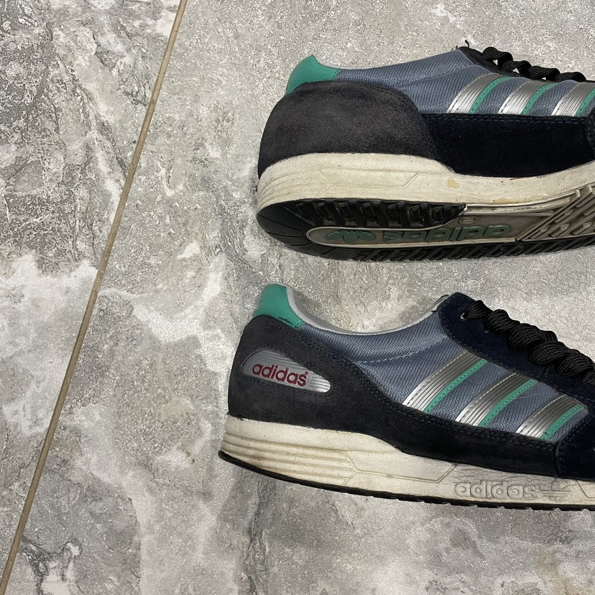 adidas gazelle silver green womens adidas Isambard size? Exclusive Bristol Alfred the Gorilla – Side Kicks