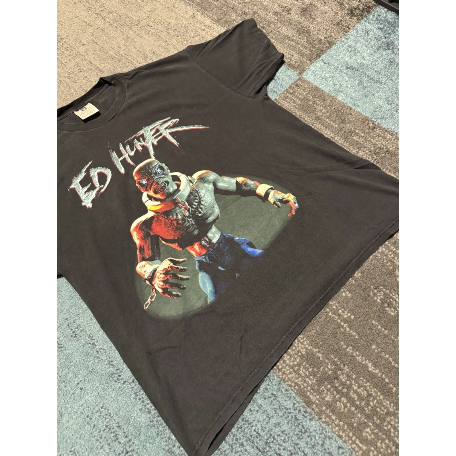 Hunter VINTAGE Winterland Iron Maiden Ed Hunter T-Shirt Welcome To Arm 1999 Size XL Gray Mens Band Shirt Size US XL / EU 56 / 4 - 3 Thumbnail