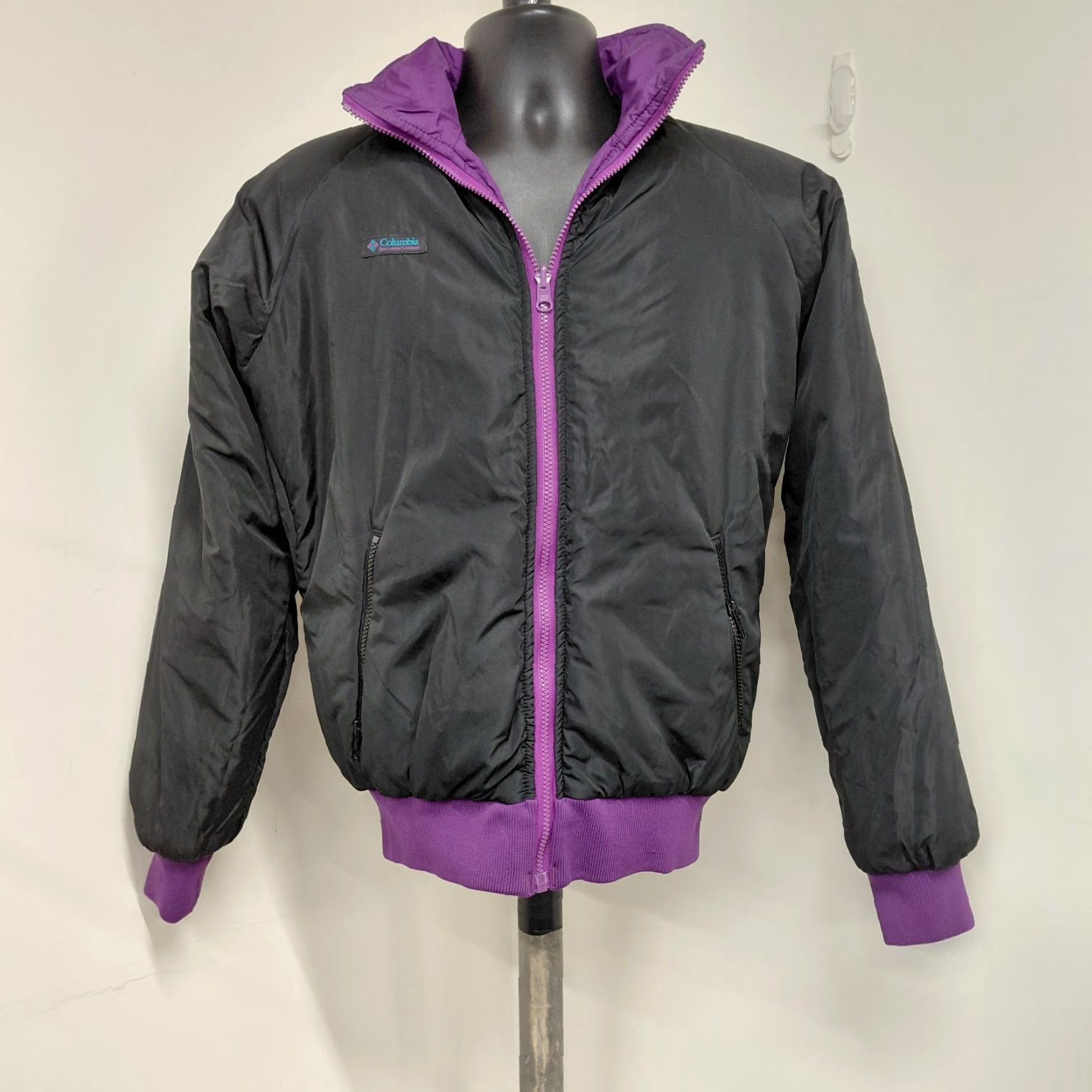 Vintage VINTAGE Columbia Reversible Jacket Mens Size M Purple Black Radial Sleeve Nice Jacket Coat | 90s Theme Size US M / EU 48-50 / 2 - 2 Thumbnail