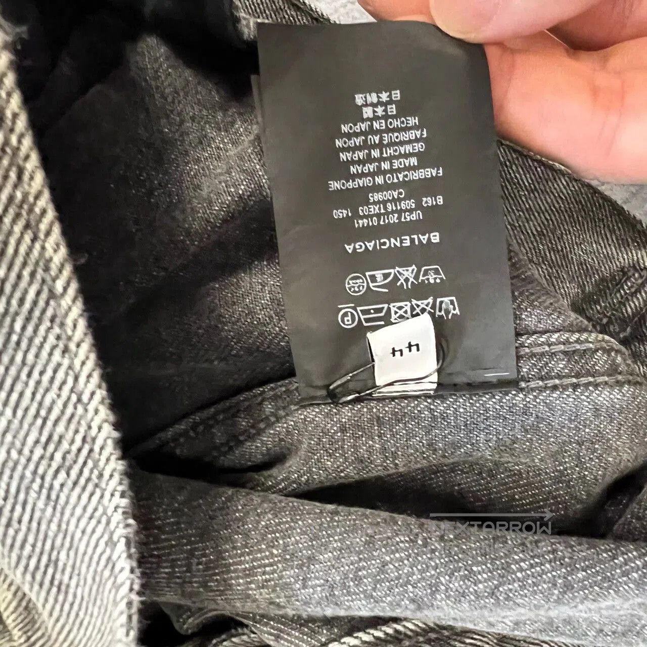 Balenciaga Balenciaga 2021 Black Denim Jacket. Size US XL / EU 56 / 4 - 3 Thumbnail