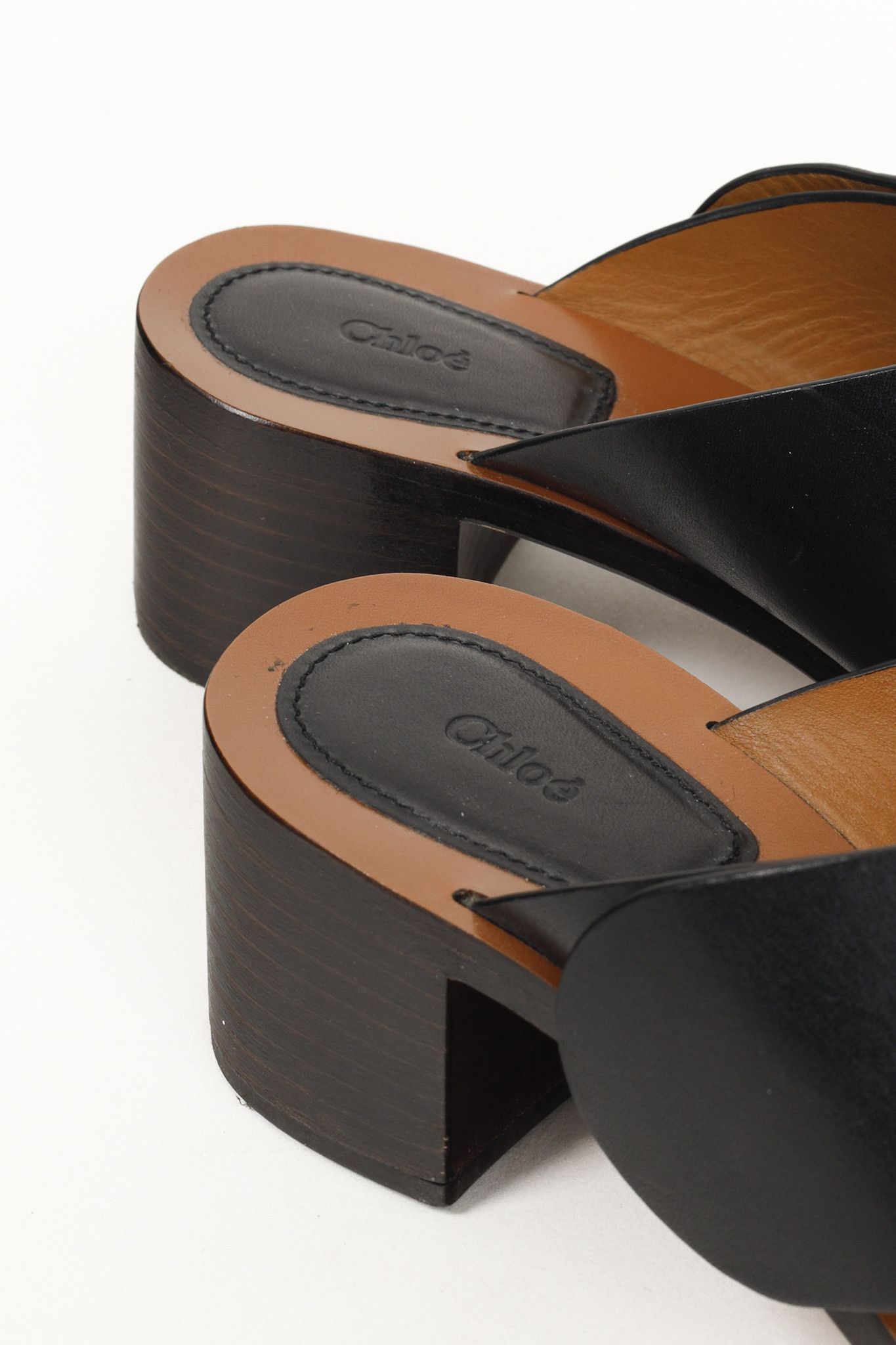 Chloe Chloe Button Black Crisscross Leather Slide Sandal Size US 7 / IT 37 - 9 Thumbnail
