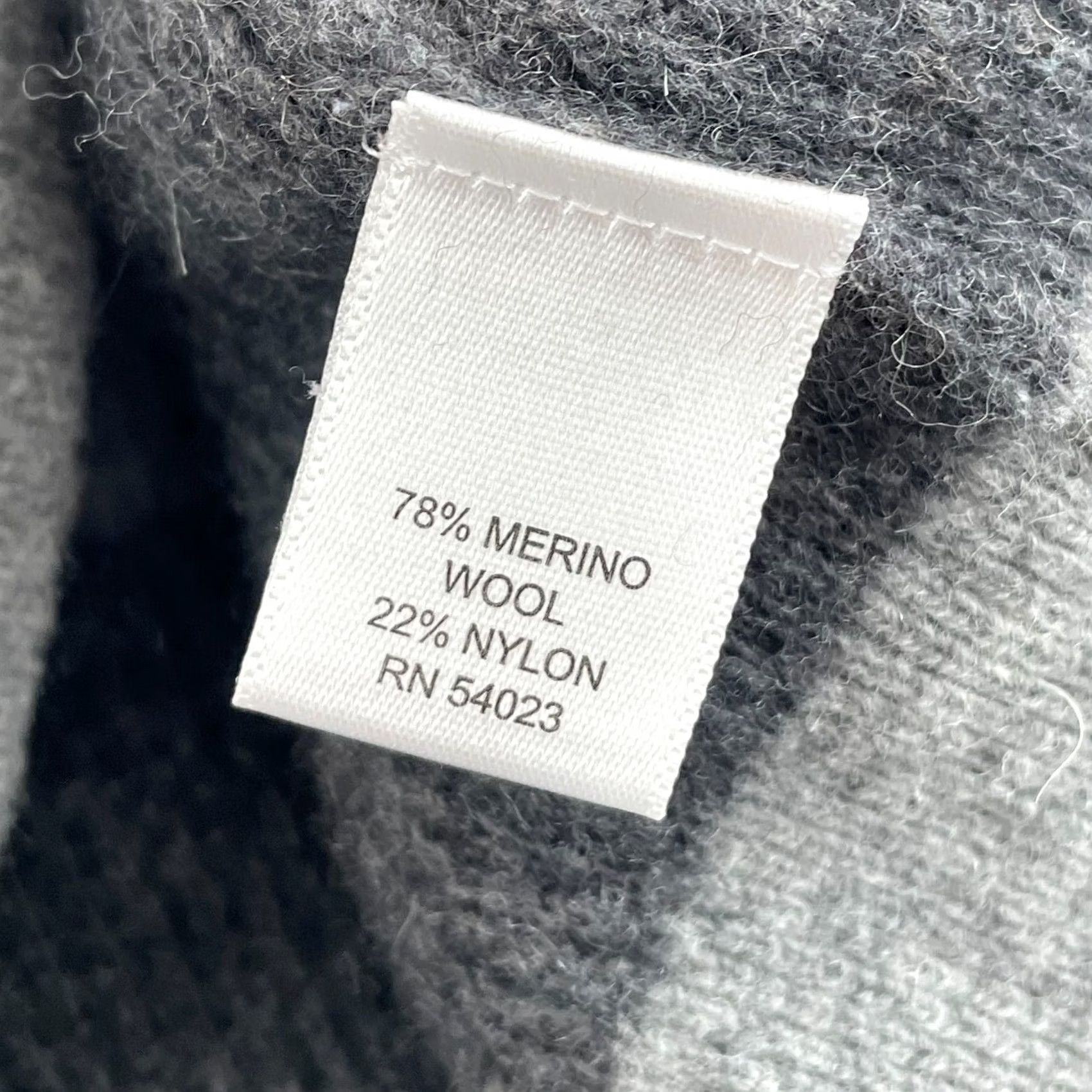 Banana Republic Banana Republic Sweater Men L Gray Striped Merino Wool Crew Neck NWOT Size US L / EU 52-54 / 3 - 7 Thumbnail