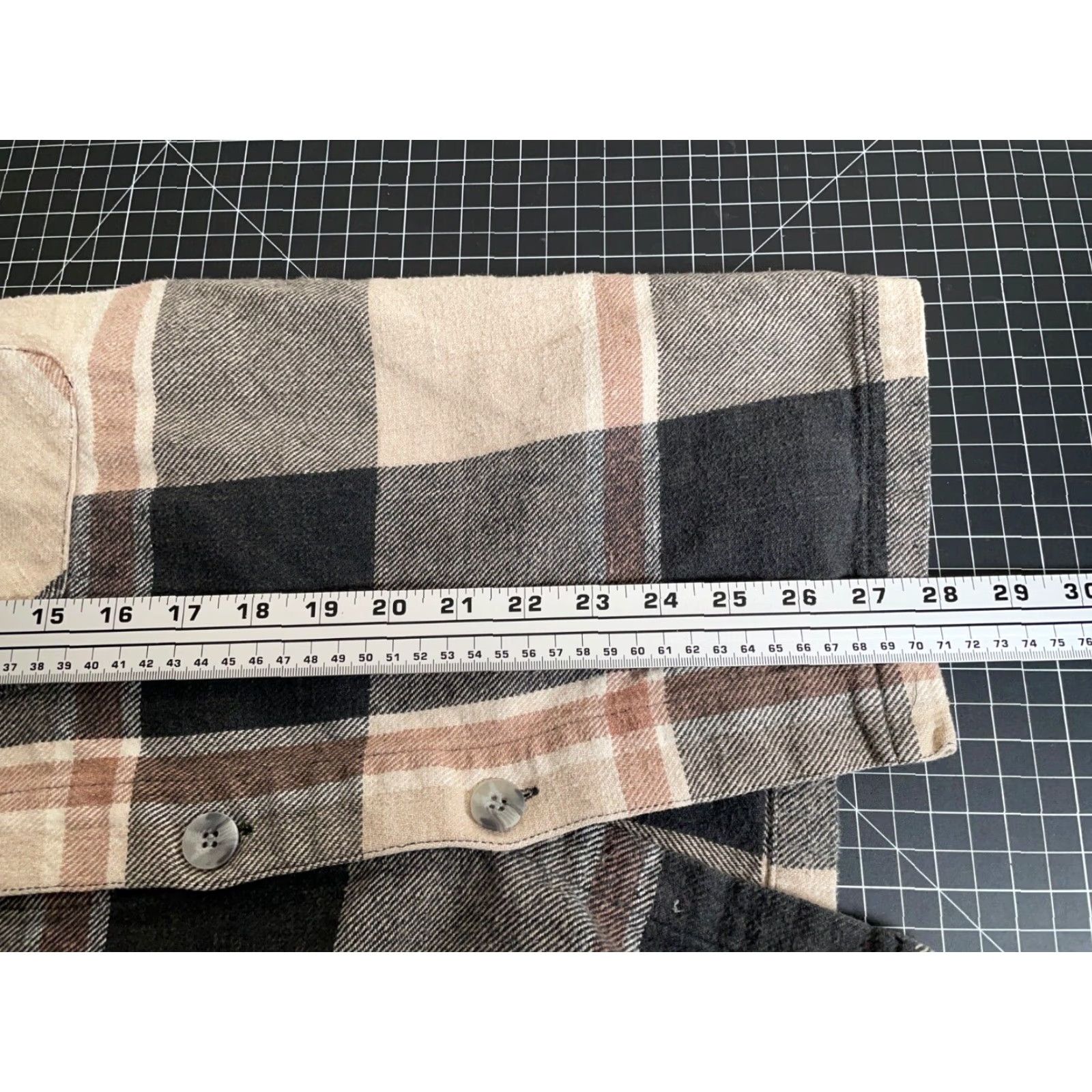 Vintage VINTAGE Creative Edge Shirt Adult Large Beige/Black Check Flannel 90s Grunge Workwear Mens Size US L / EU 52-54 / 3 - 6 Thumbnail