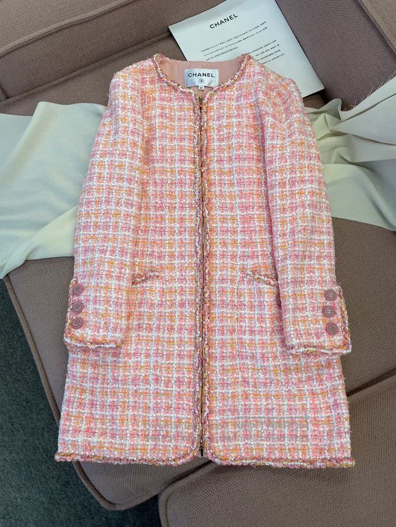 Chanel Chanel Cruise series pink sequin plaid dress Size XS / US 0-2 / IT 36-38 - 1 Thumbnail