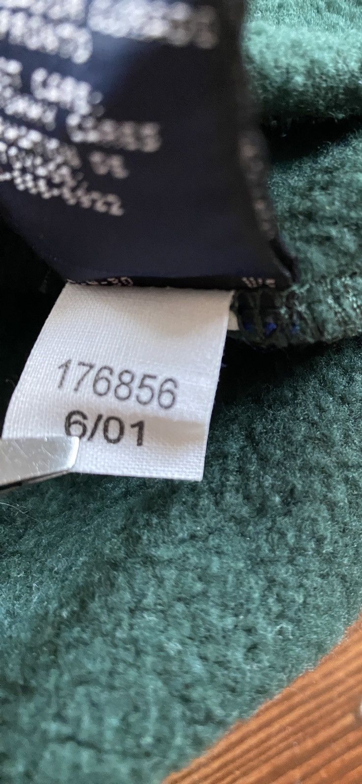 Tommy Hilfiger × Vintage Vintage ‘01 Tommy Hilfiger Crest Green Crewneck Sweatshirt Size US L / EU 52-54 / 3 - 8 Thumbnail