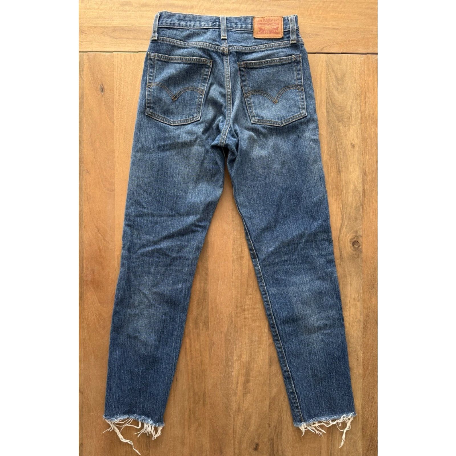 Levi's Levi's Jeans Women's 26 Wedgie Skinny Button Fly Denim 5-Pocket City Logo Blue Slim Contour Relaxed Stretch Size 27" / US 4 / IT 40 - 2 Thumbnail