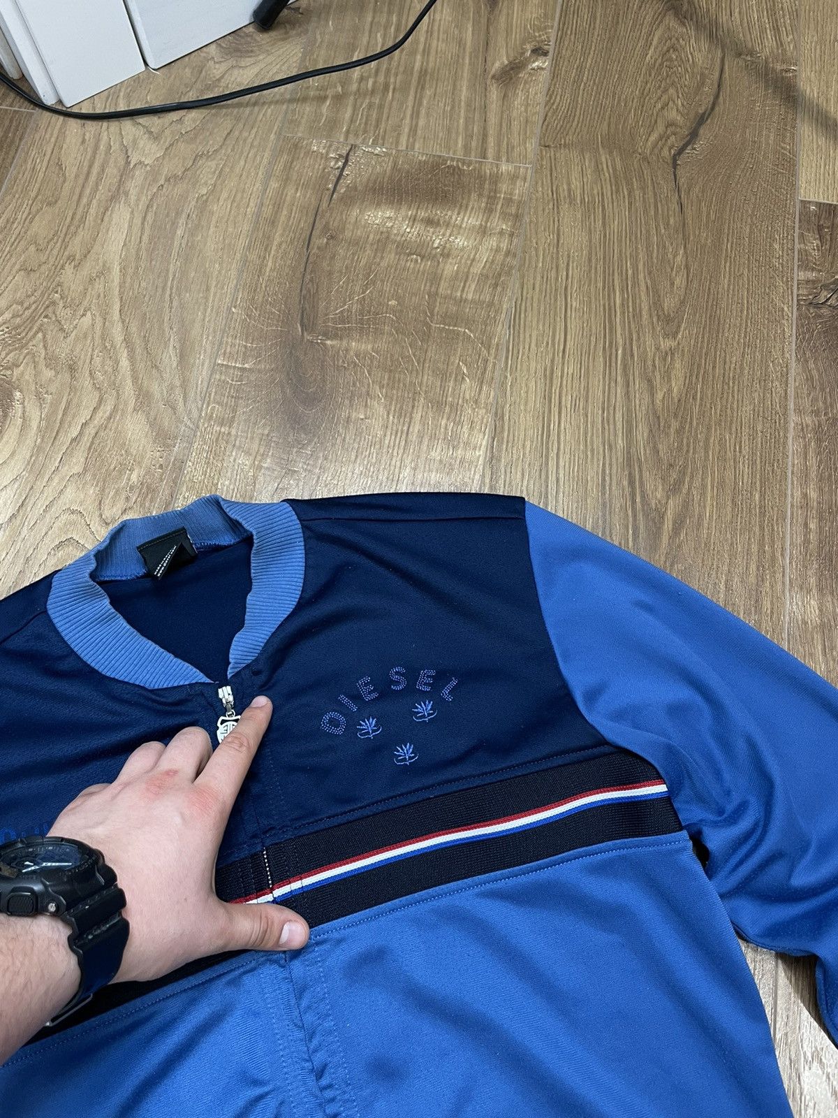 Diesel Vintage Diesel Y2K Style Logo Zip Sweatshirt Olympic Size US M / EU 48-50 / 2 - 5 Thumbnail