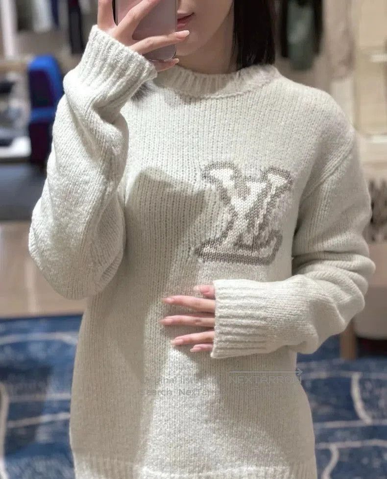Louis Vuitton Louis Vuitton Lv25SS new white presbyard teddy sweater. Size US M / EU 48-50 / 2 - 5 Thumbnail