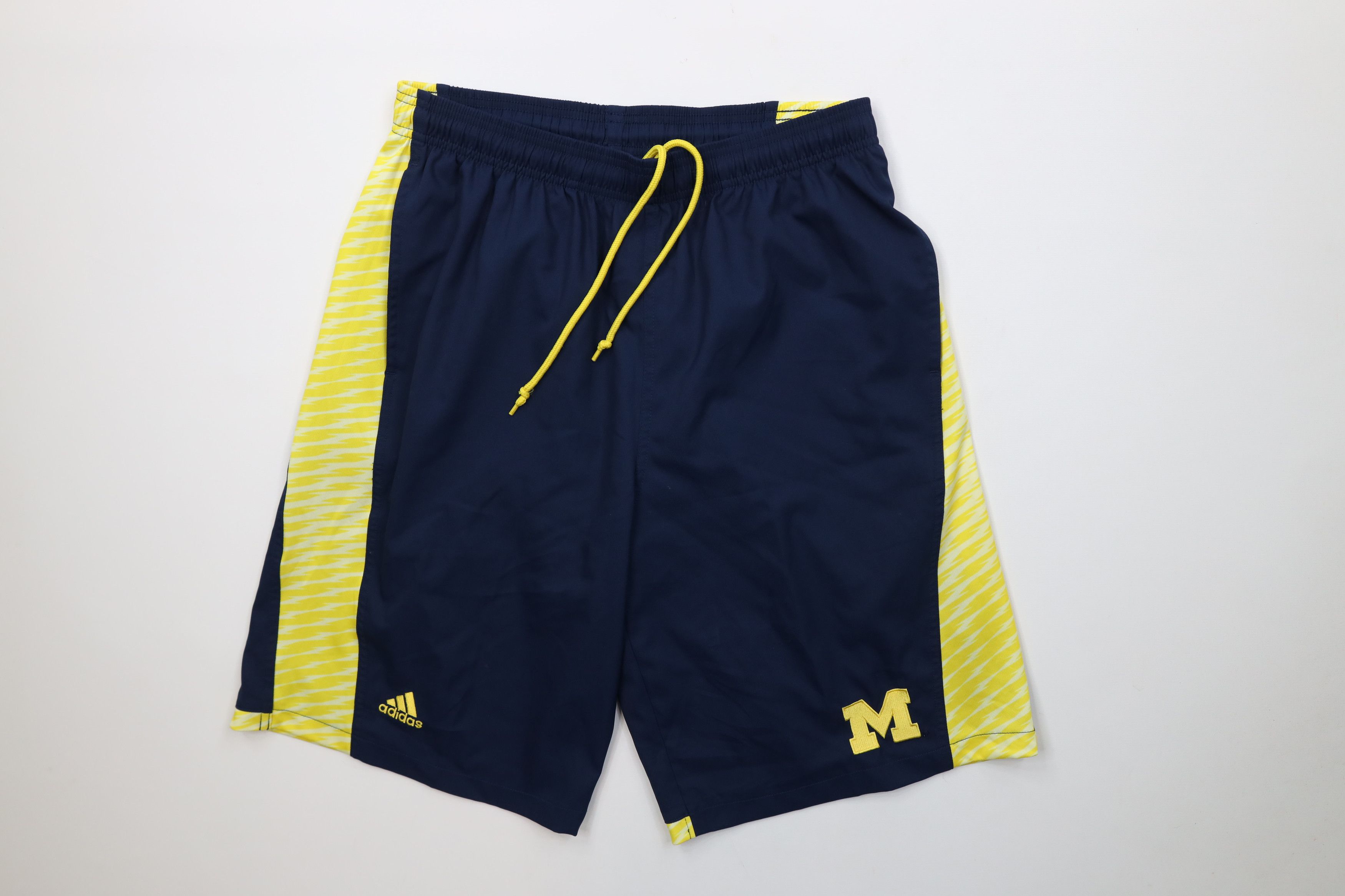 Adidas Adidas Team Issued University of Michigan Basketball Shorts Size US 32 / EU 48 - 1 Thumbnail