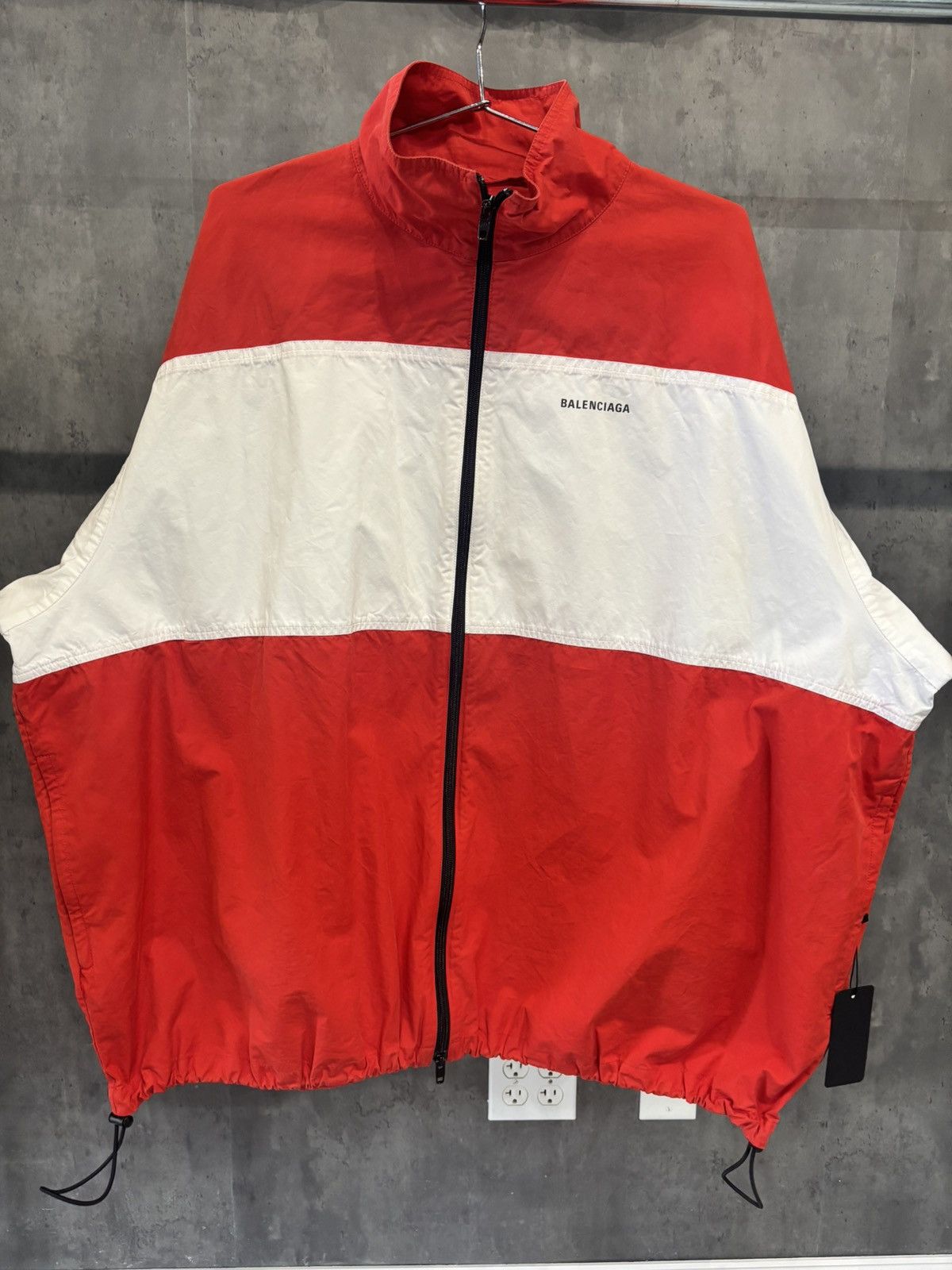 BALENCIAGA WHITE & RED SMALL LOGO