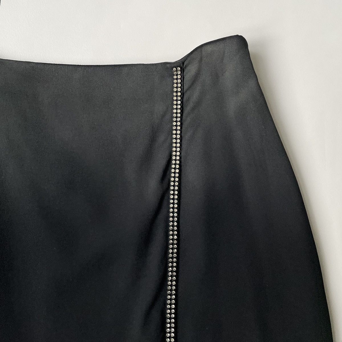 Maison Margiela S/S 09 ‘Sun Faded’ Rhinestone Edge Skirt Size 27" / US 4 / IT 40 - 4 Thumbnail