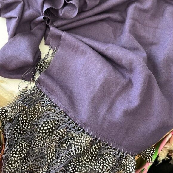 Designer × Handmade Anna Trzebinski Stole with Guinea Fowl Feather Pashmina Feat Size ONE SIZE - 9 Thumbnail