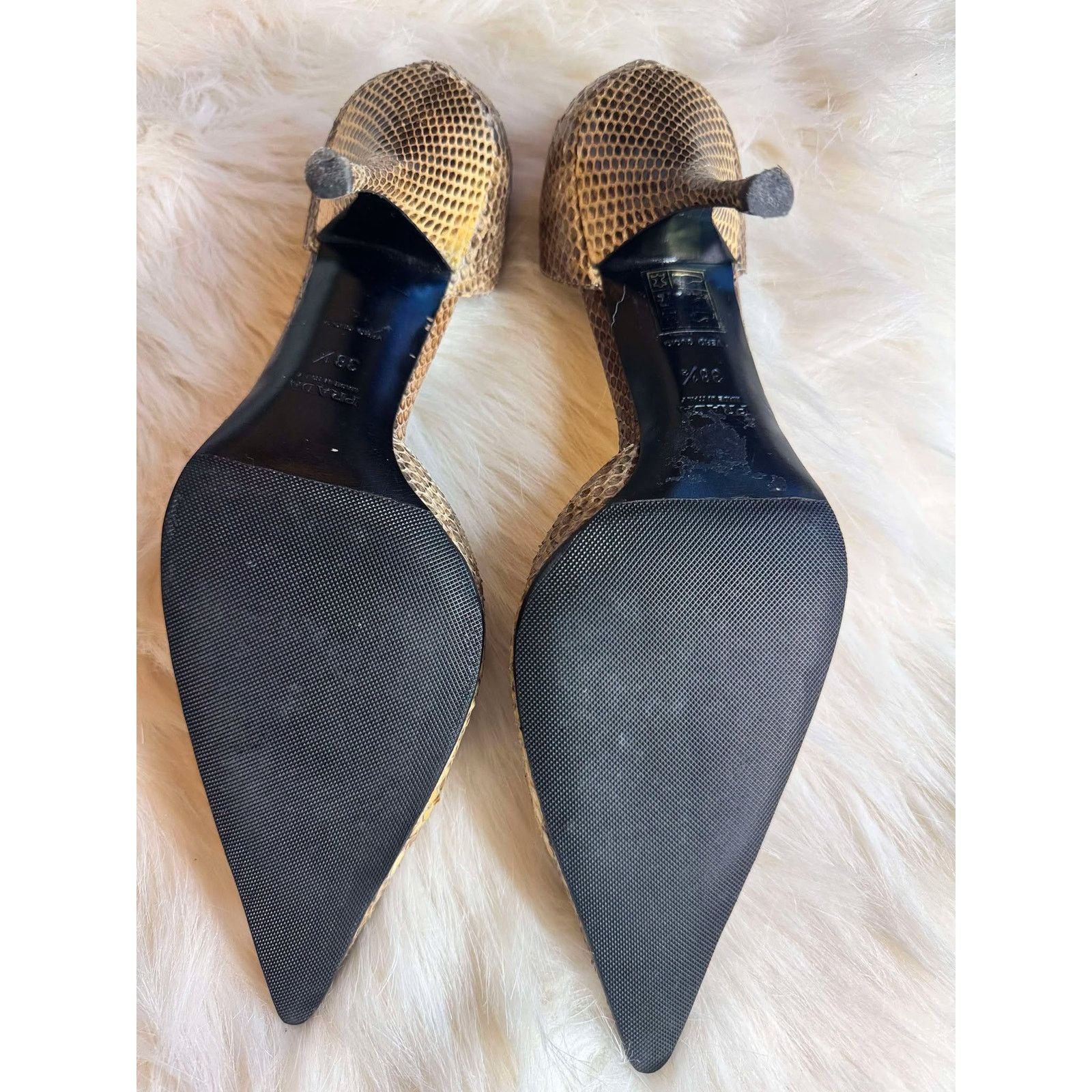 Prada Authentic Prada Classic Snakeskin Heels Size US 8 / IT 38 - 8 Thumbnail