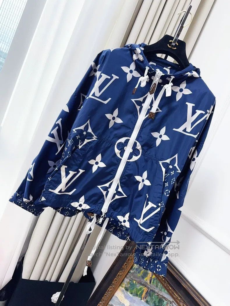 Louis Vuitton Louis Vuitton Blue full print logo Bermuda presbyopic full Size XXS / US 00 / IT 34 - 1 Thumbnail