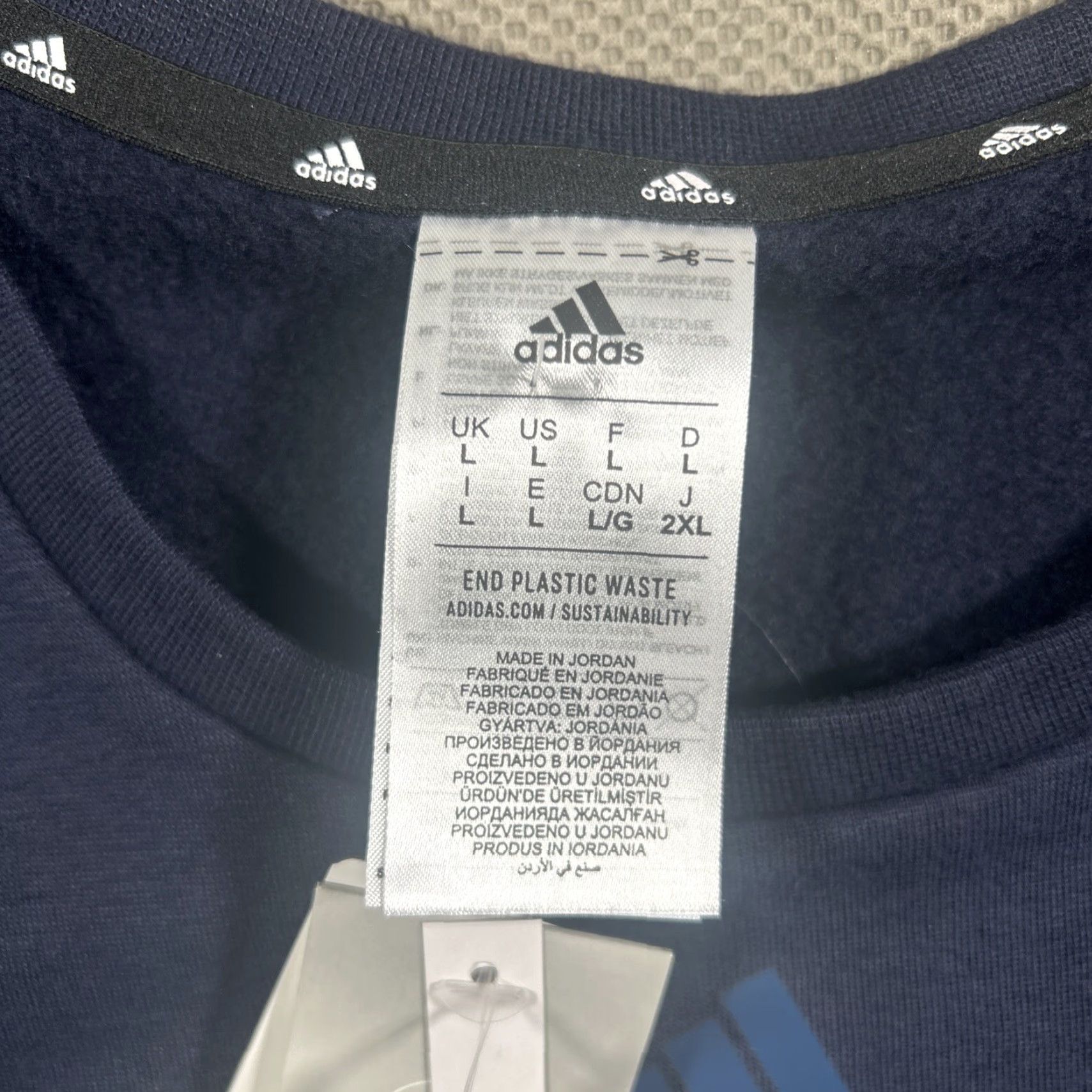 Adidas Adidas Sweatshirt Navy Blue Large Men's Long Sleeve Crew Neck Pullover NWT Regular Fit Size US L / EU 52-54 / 3 - 2 Thumbnail