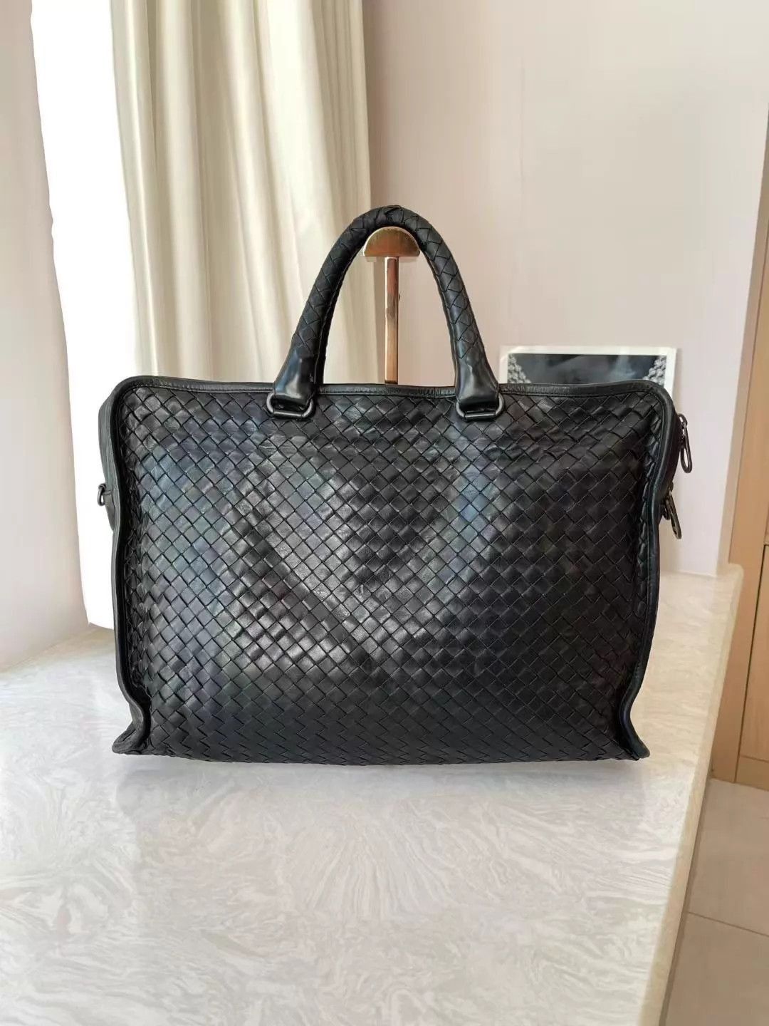 Bottega Veneta Woven Black Leather Tote Bag Size ONE SIZE - 1 Thumbnail