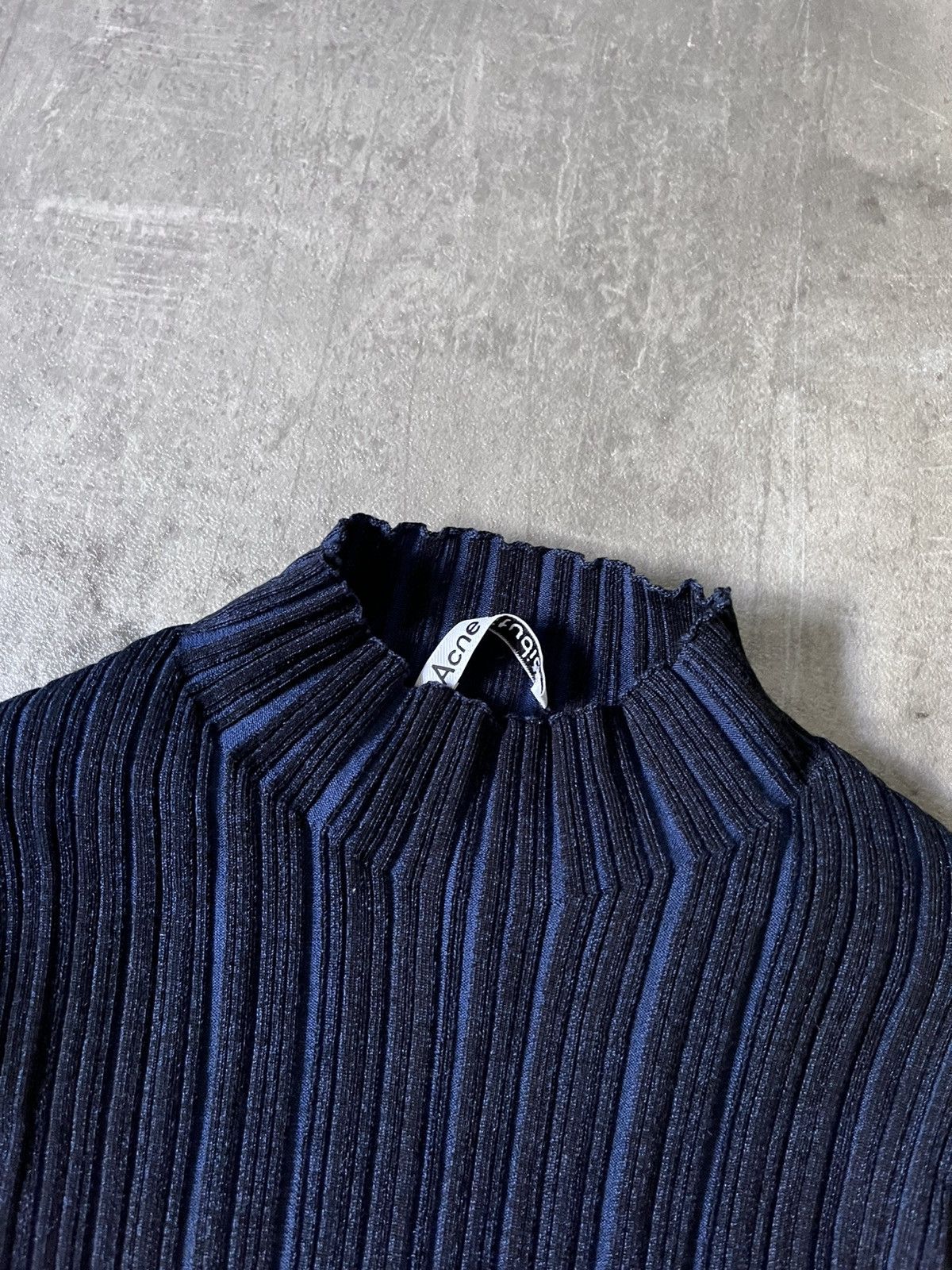 Acne Studios Acne Studios navy black ribbed mock neck top Size US L / EU 52-54 / 3 - 4 Thumbnail