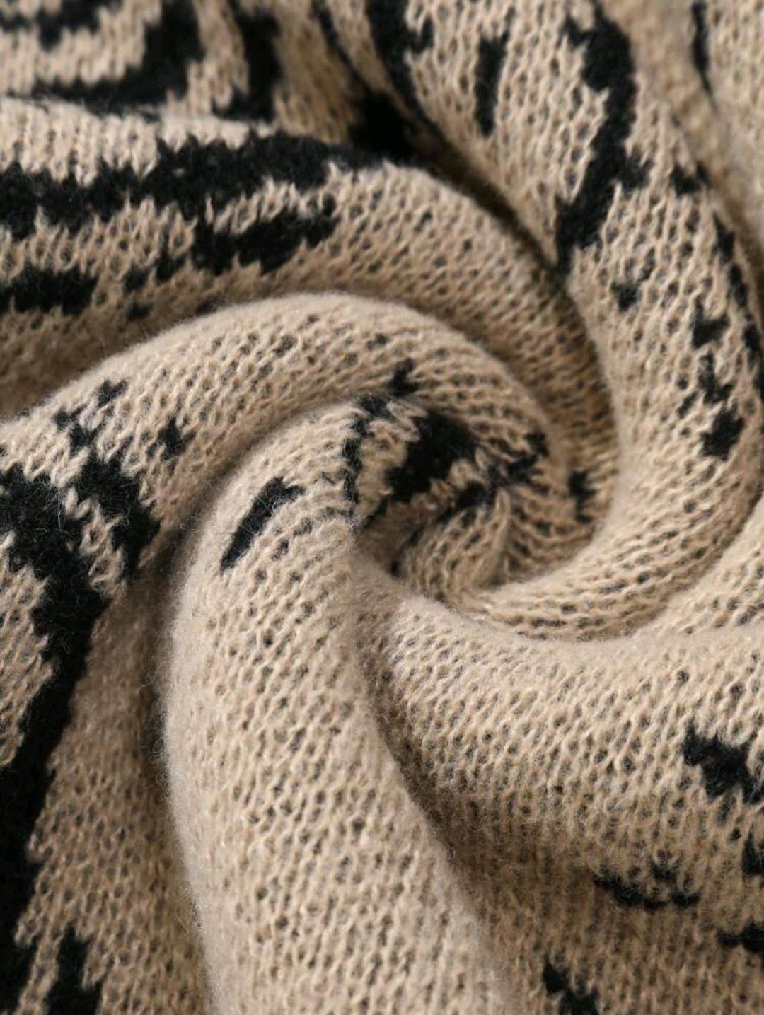 Japanese Brand Ripped Trim Dropped Knitted Sweater Size US S / EU 44-46 / 1 - 4 Thumbnail