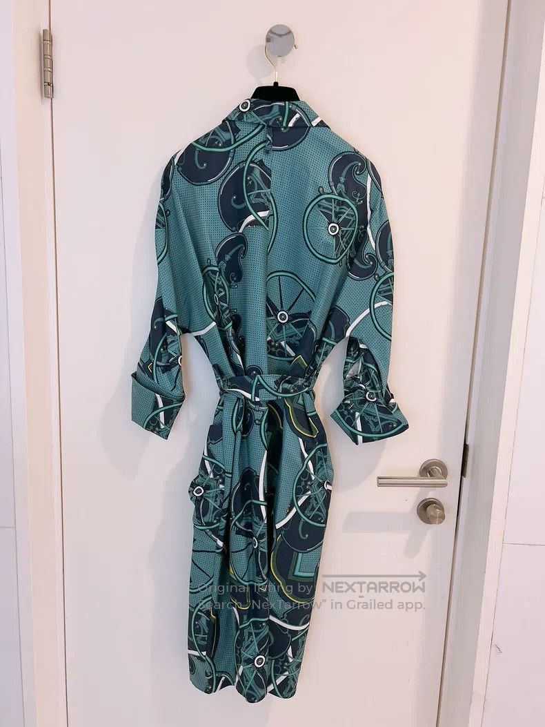 Hermes Hermes Wheel Print Silk Shirt Dress Size XXS / US 00 / IT 34 - 2 Thumbnail