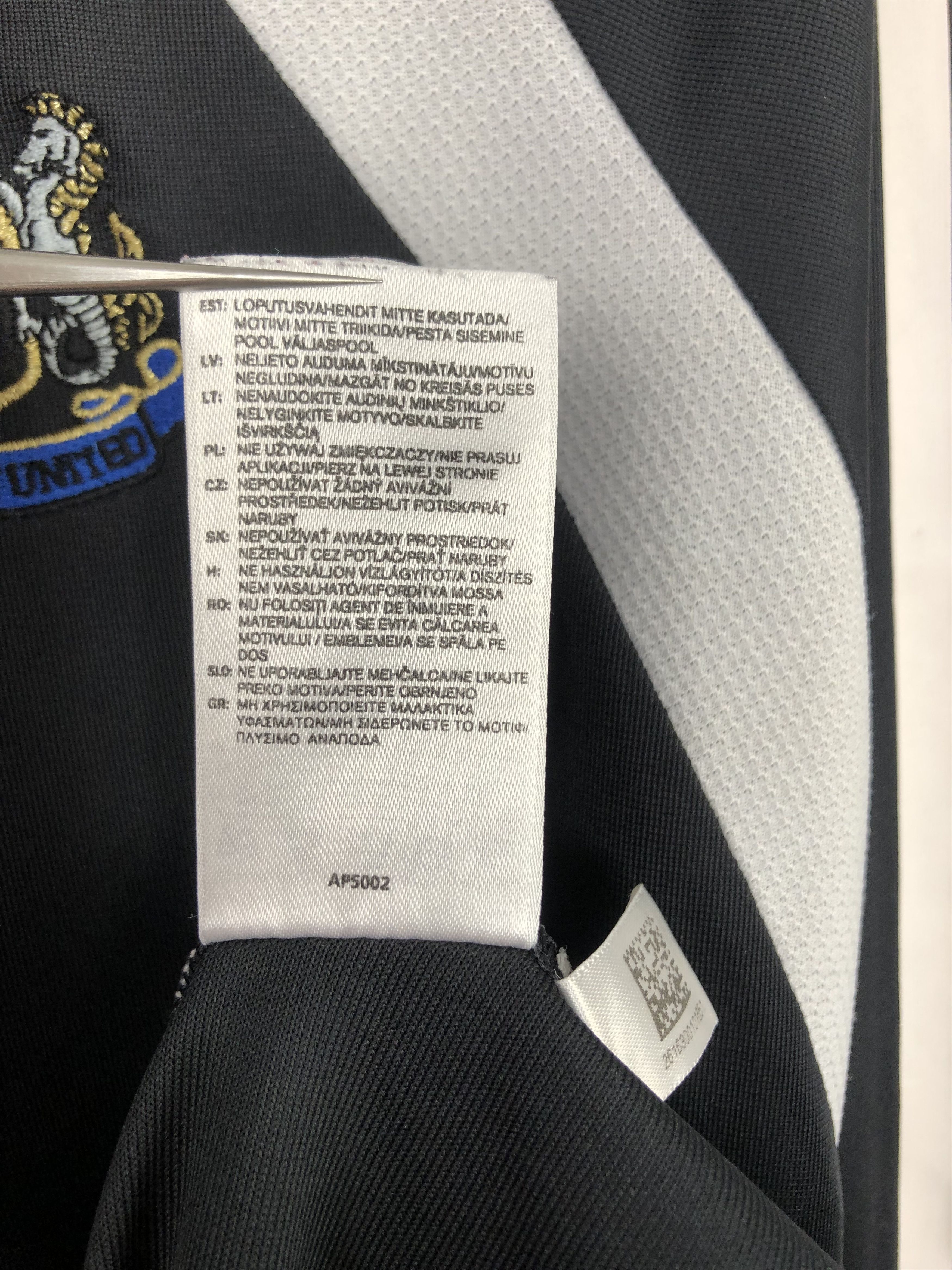 Adidas Vintage Newcastle United Football Sweatshirt Jacket Soccer Size US S / EU 44-46 / 1 - 15 Thumbnail