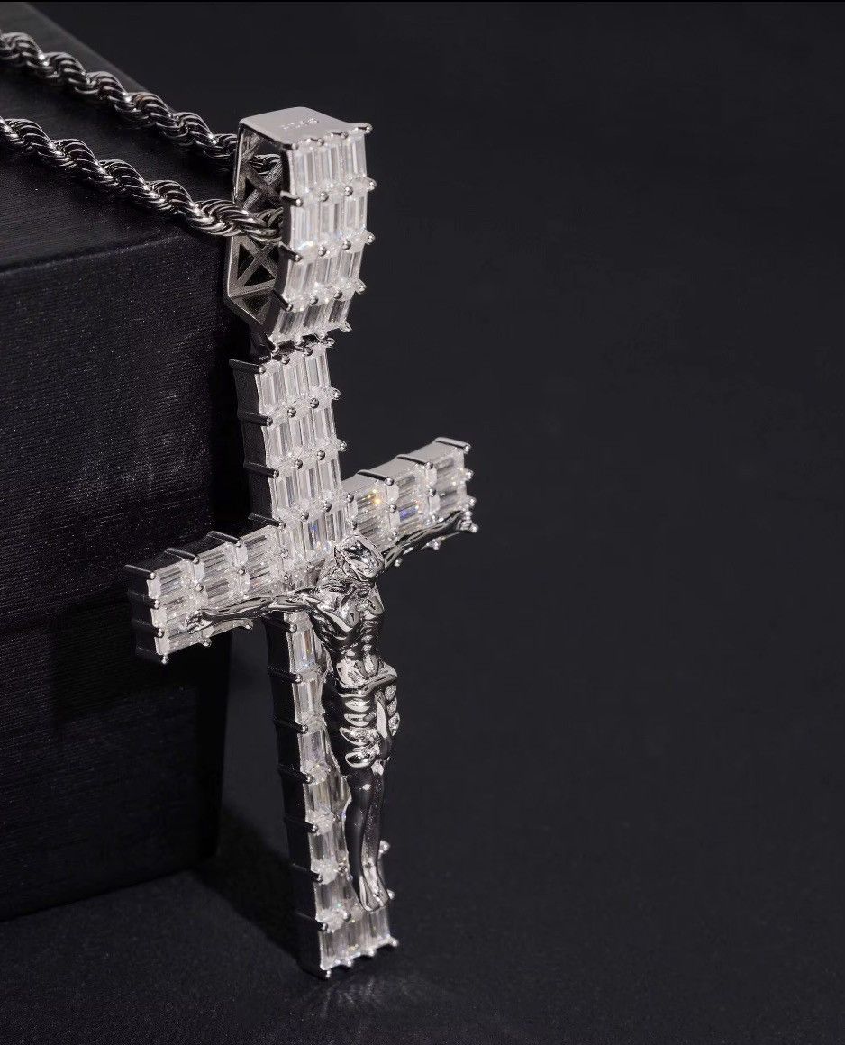 Other Silver Iced Out VVS Baguette Moissanite Crucifix Pendant Size ONE SIZE - 4 Thumbnail