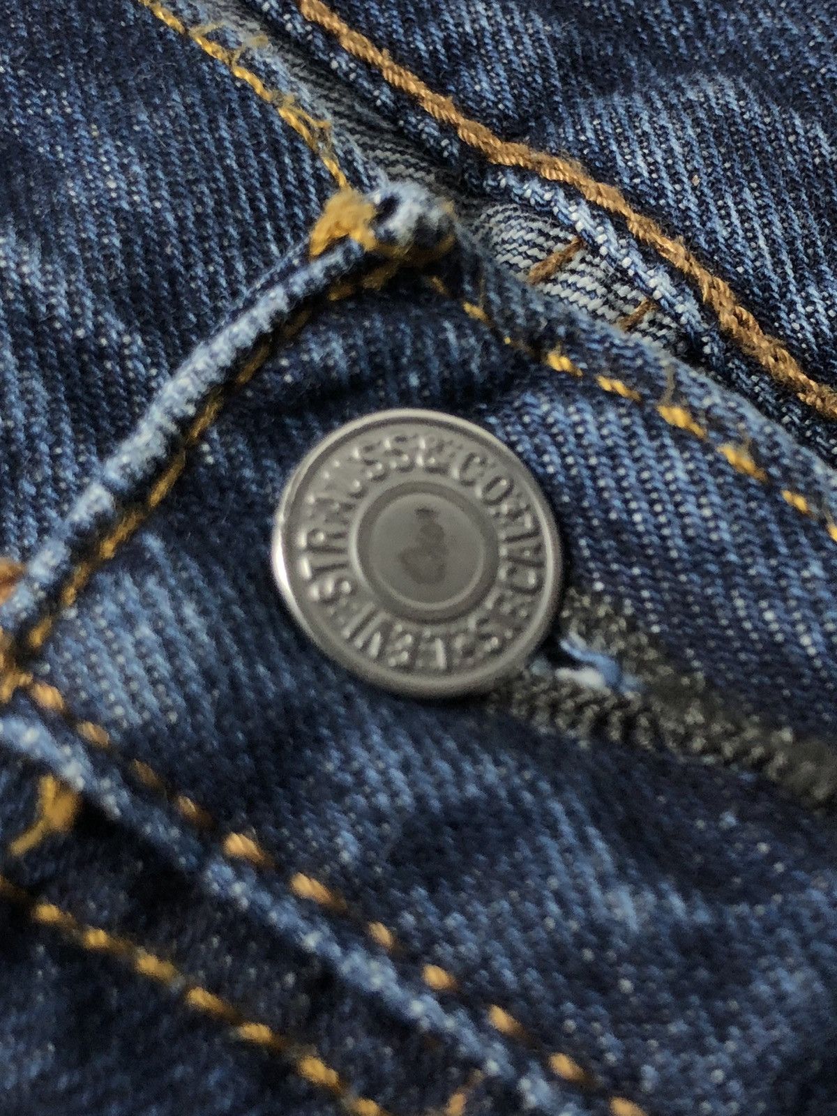 Levi's Vintage Levi’s 501 Very Rare Baggy Jeans American Style Size US 33 - 8 Thumbnail