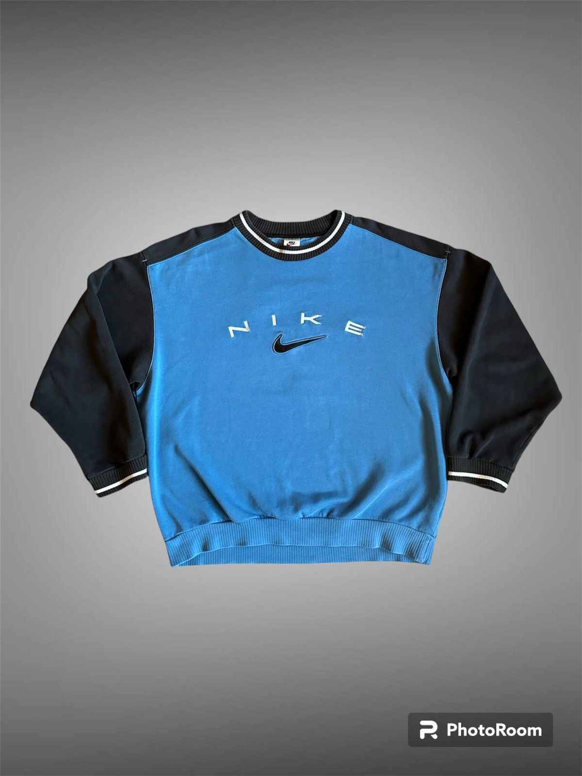 image of Nike Vintage Sweatshirt Spellout Central Logo 90's in Blue, Men's (Size Large)