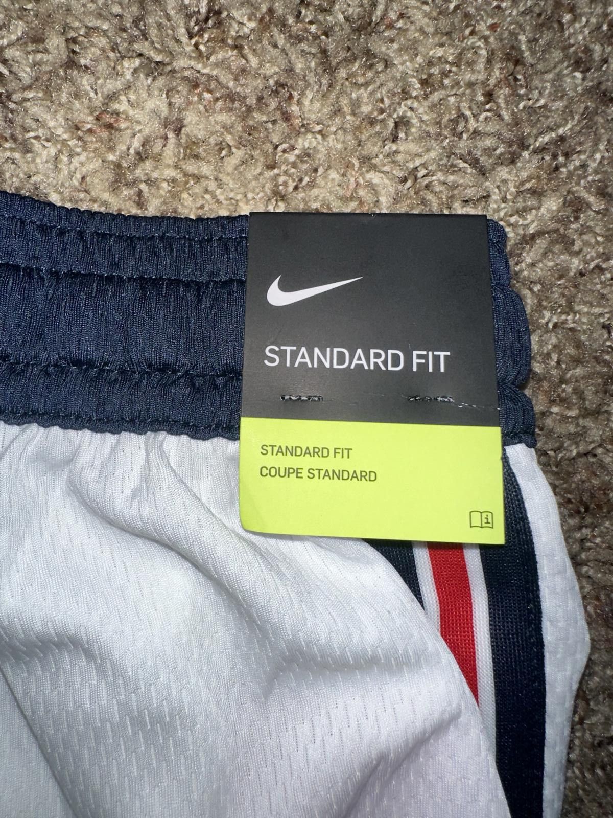 Nike Nike Women’s USA Basketball Shorts Size 42" / US 20 - 6 Thumbnail