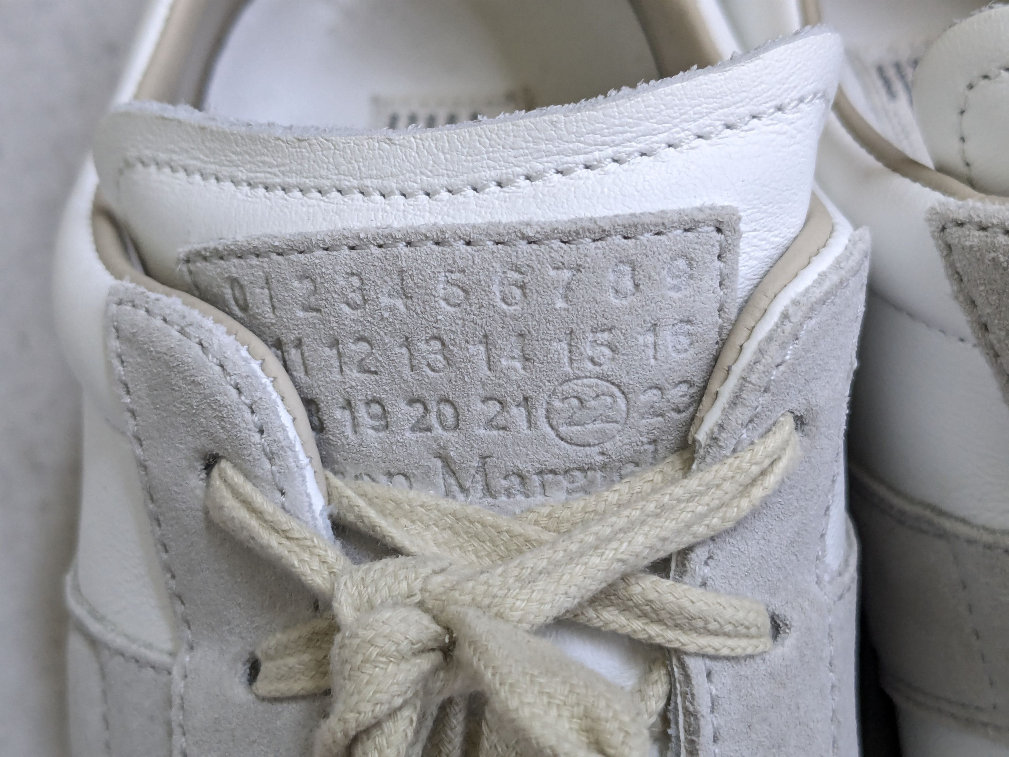 Maison Margiela Maison Margiela Replica GAT White Gray 11 44 Low Tops Size US 11 / EU 44 - 6 Thumbnail