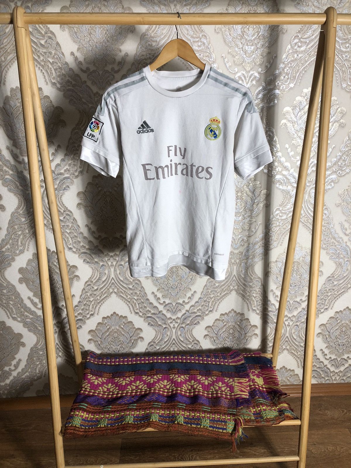 Vintage ADIDAS FC REAL MADRID SPAIN SOCCER JERSEY RETRO BLOKE Y2K Size US S / EU 44-46 / 1 - 1 Thumbnail