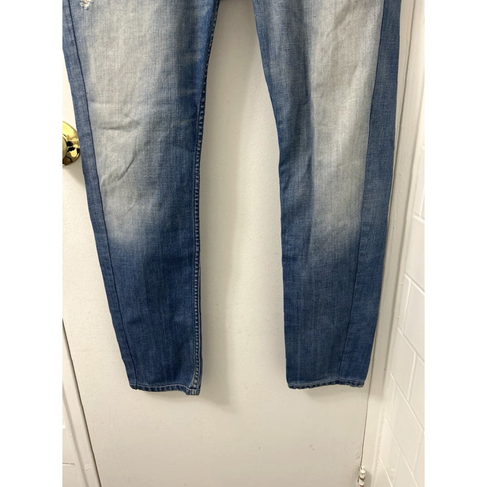 Diesel Diesel Larkee Jeans Mens 32x29 Blue Regular Straight Button Fly Distressed Denim Jeans Size US 32 / EU 48 - 3 Thumbnail