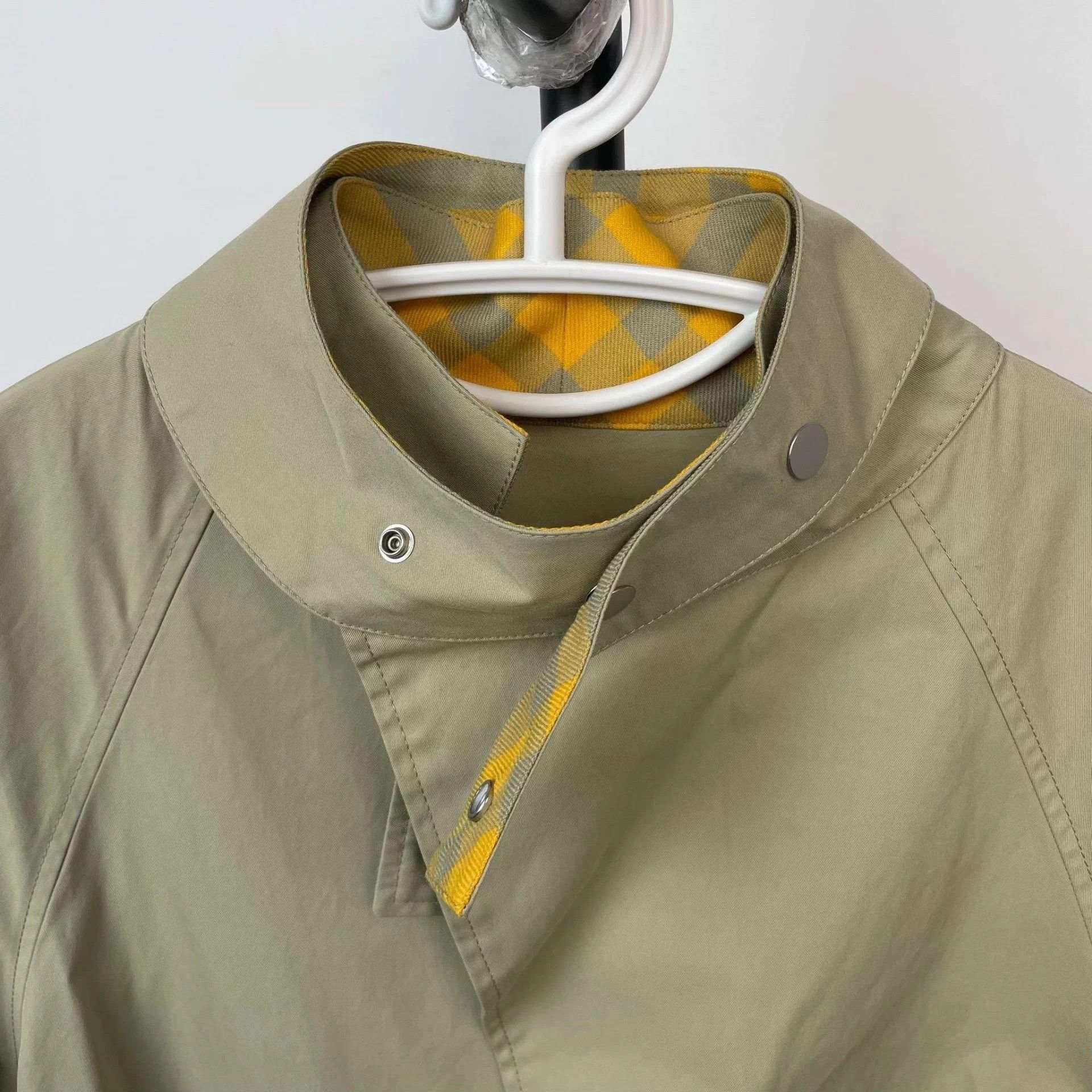 Burberry Burberry Light Green 32Shirt Size XXS / US 00 / IT 34 - 3 Thumbnail