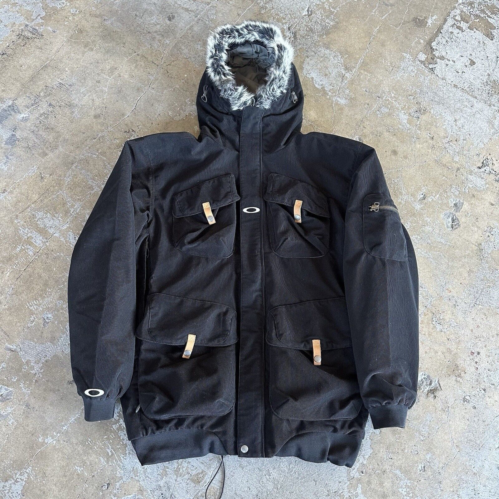 Oakley × Vintage Vintage Y2K Oakley Software Hydro Fuel Black Corduroy Jacket Size US M / EU 48-50 / 2 - 1 Thumbnail