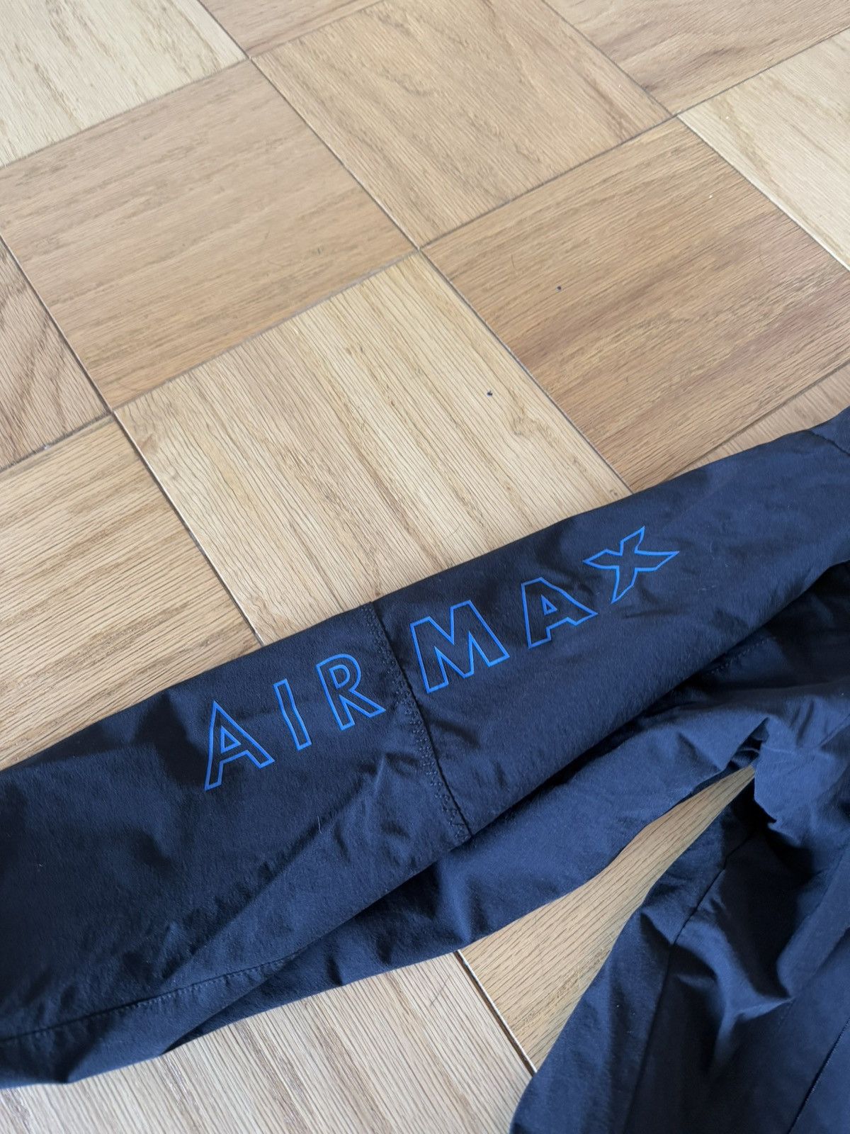 Nike Vintage Nike Air Max Tracksuit Jacket Size US M / EU 48-50 / 2 - 5 Thumbnail