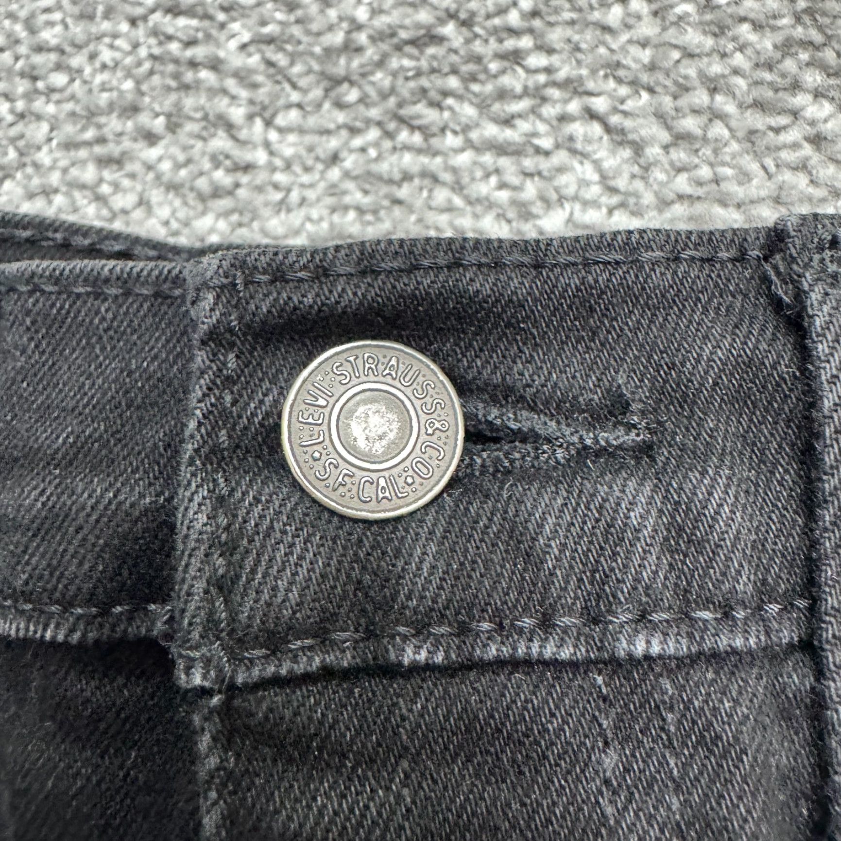 Levi's Levi's 502 Jeans Regular Taper Denim Mens 31x32 Black Dark Wash Cotton 5-Pocket USA Logo Casual Size US 31 - 3 Thumbnail