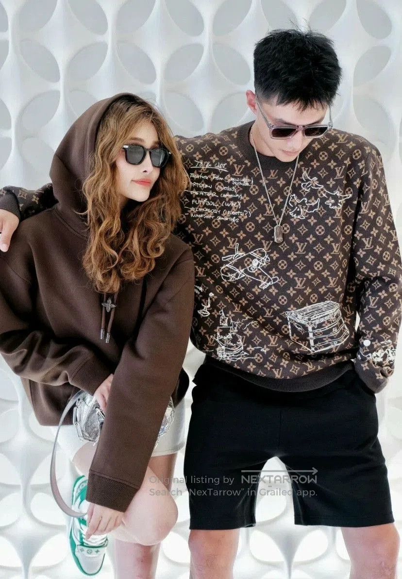 Louis Vuitton LV Brown Graffiti Knit Sweater in XL. Size US XL / EU 56 / 4 - 7 Thumbnail