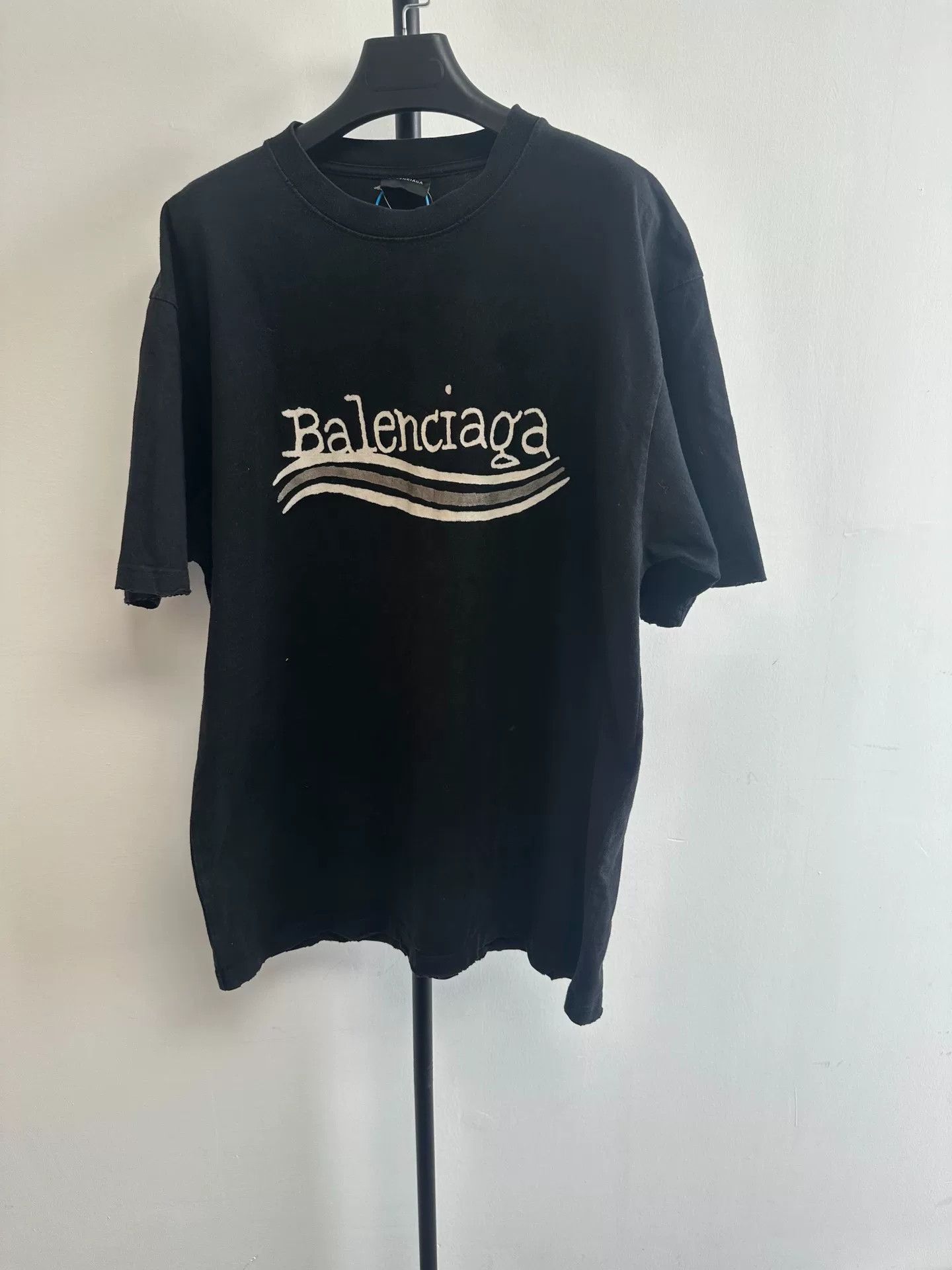 Balenciaga Balenciaga Letter Print Crew Neck Black T-Shirt Size XS / US 0-2 / IT 36-38 - 1 Thumbnail