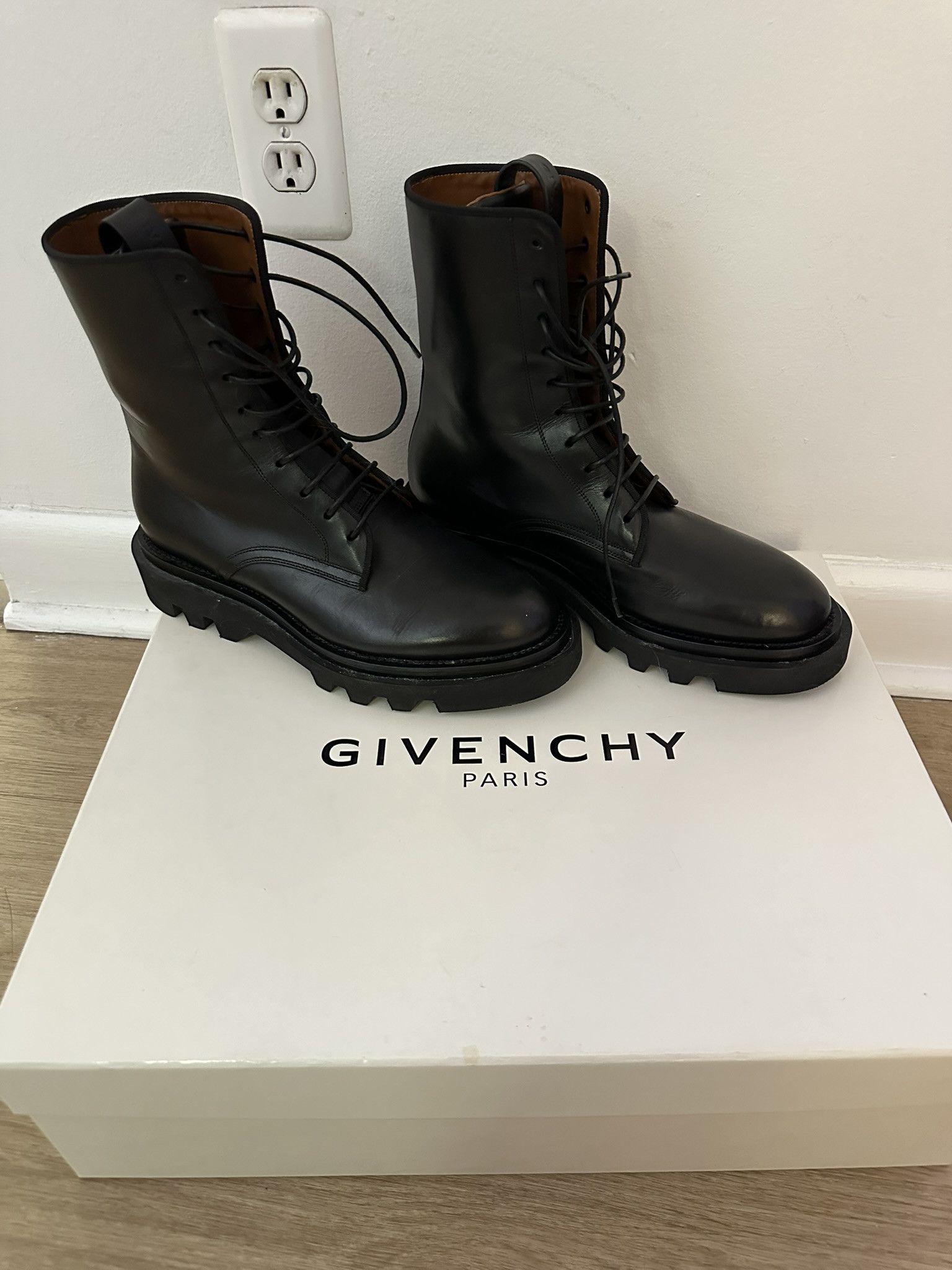 Givenchy Givenchy Lace-up leather military boots Size US 8 / EU 41 - 2 Thumbnail