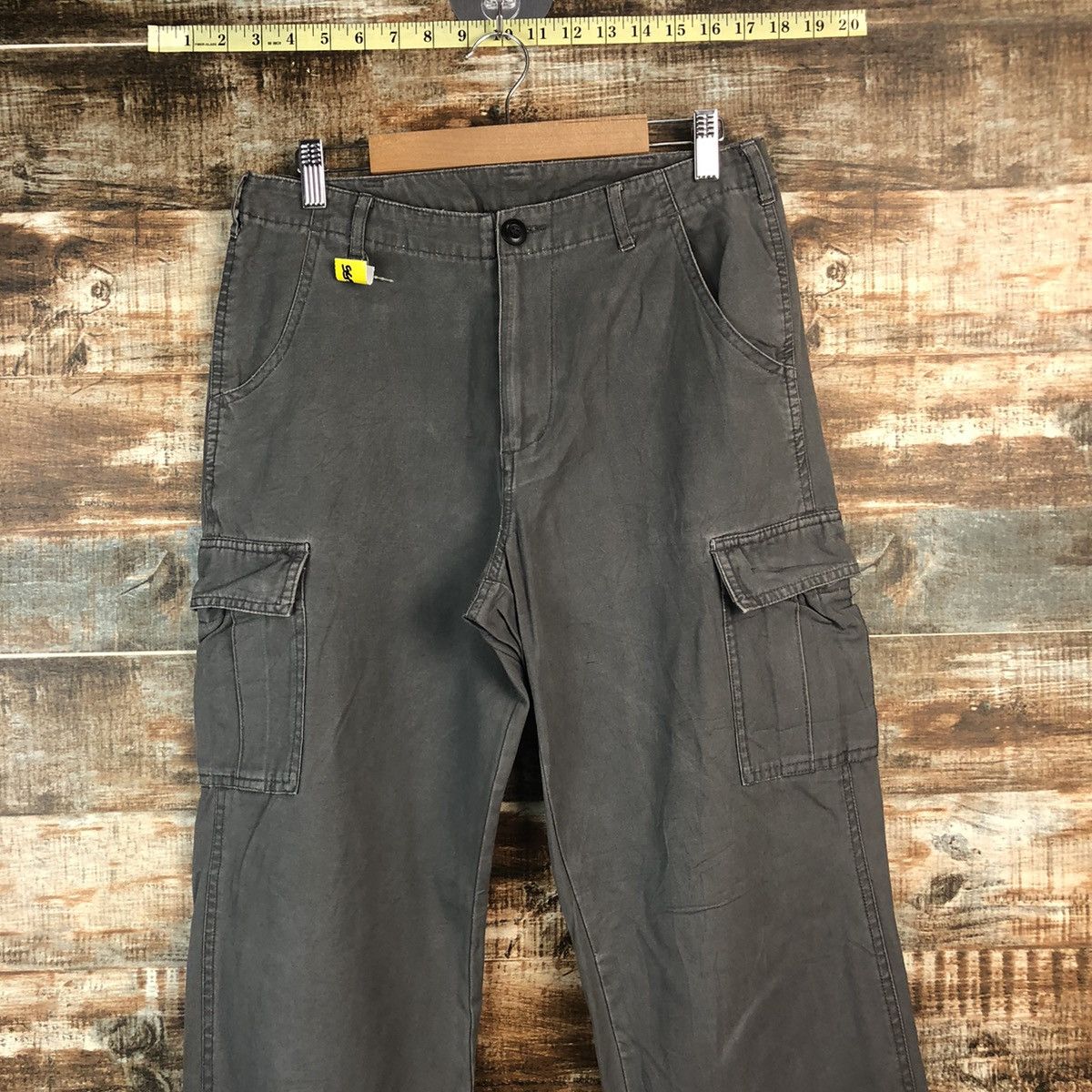 Japanese Brand DL Japanese Brand Gray Cargo Multipocket Pants #C655 Size US 27 - 4 Thumbnail