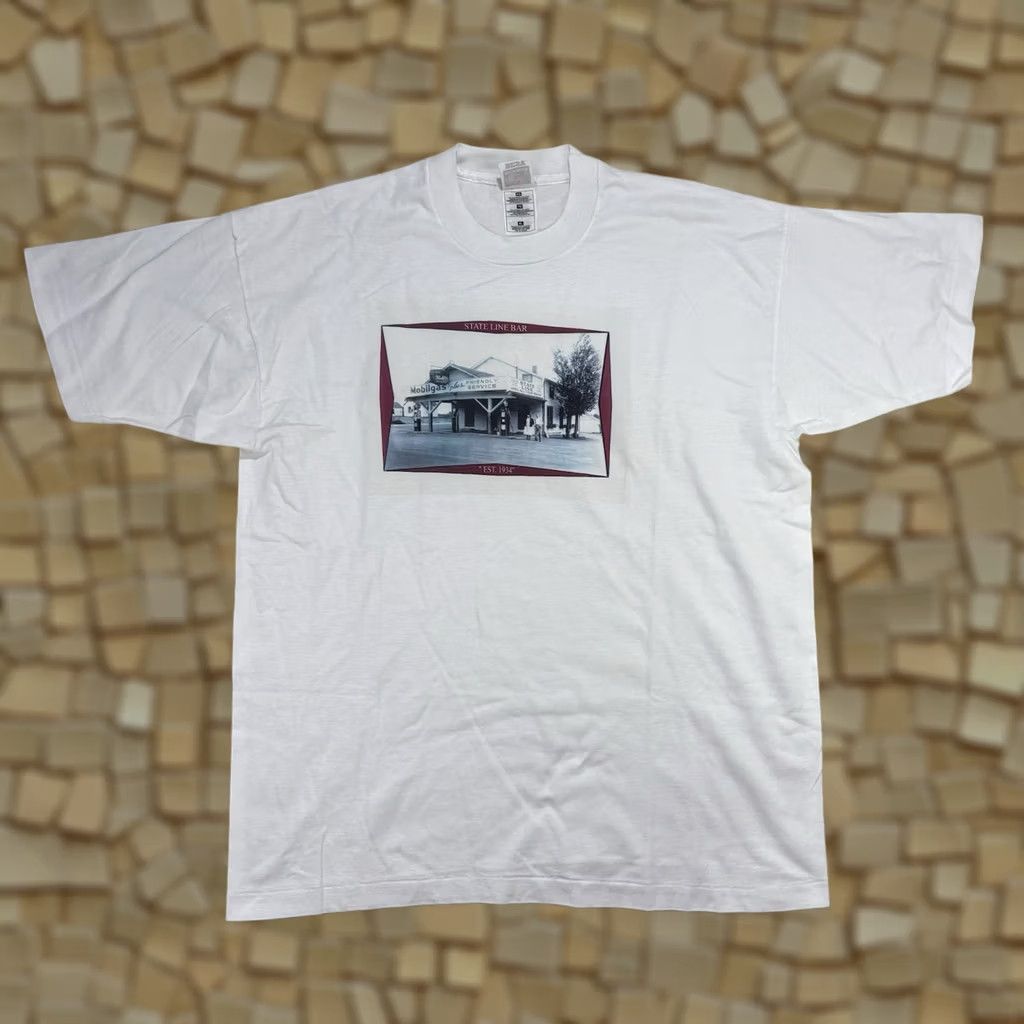 Fruit Of The Loom VINTAGE Historic State Line Bar Est. 1934 Single Stitch Tee Shirt Mens XL White Rockabilly 1980s Graphic Tee Size US XL / EU 56 / 4 - 1 Thumbnail