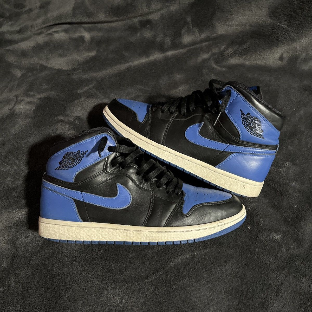 Jordan Brand Jordan 1 Retro Royal 1s Size US 10 / EU 43 - 2 Thumbnail