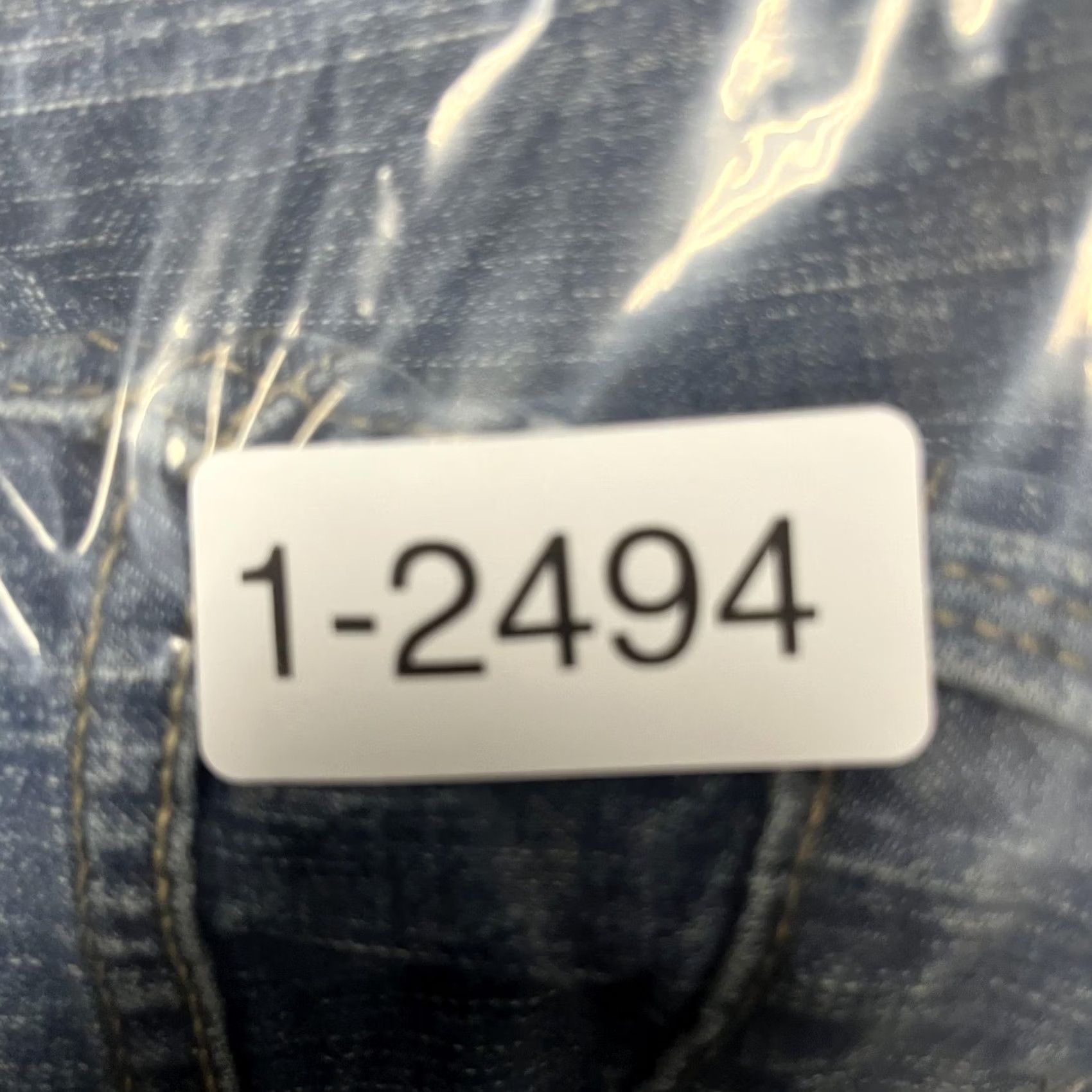 Vintage VINTAGE? No. Signature Levi Strauss Jeans Womens 12 Medium Blue Low Rise Bootcut Denim Jeans. Size 34" / US 12 / IT 48 - 8 Thumbnail