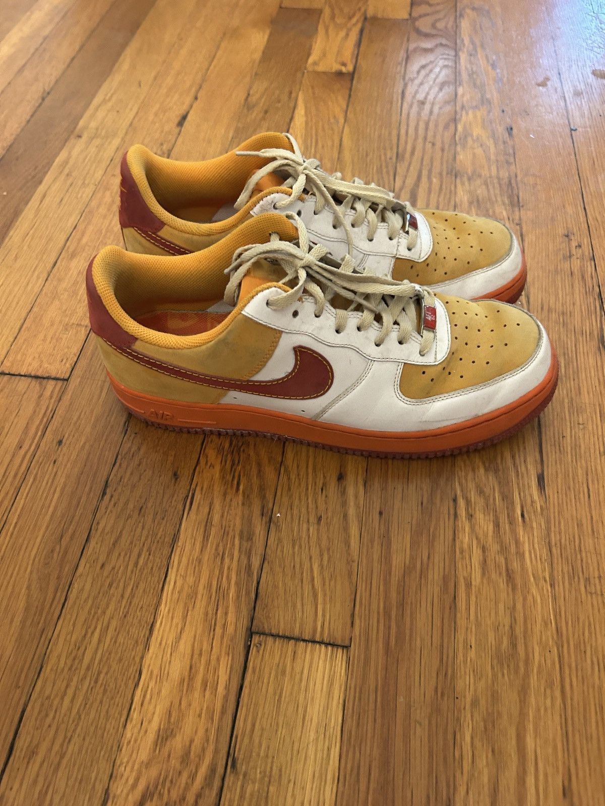 Nike Nike Air Force 1s orange/red/white/off white size 11 Size US 11 / EU 44 - 2 Thumbnail