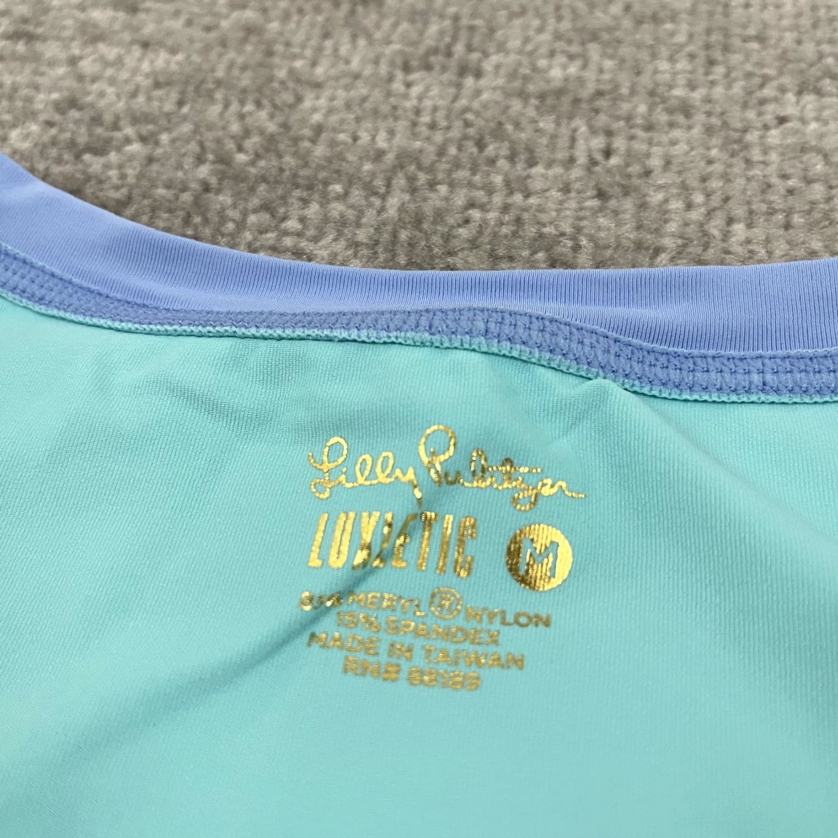 Lilly Pulitzer Lilly Pulitzer Renay Sunguard Shirt Womens Small Blue Long Sleeve Luxletic UPF 50+ Activewear Size S / US 4 / IT 40 - 2 Thumbnail